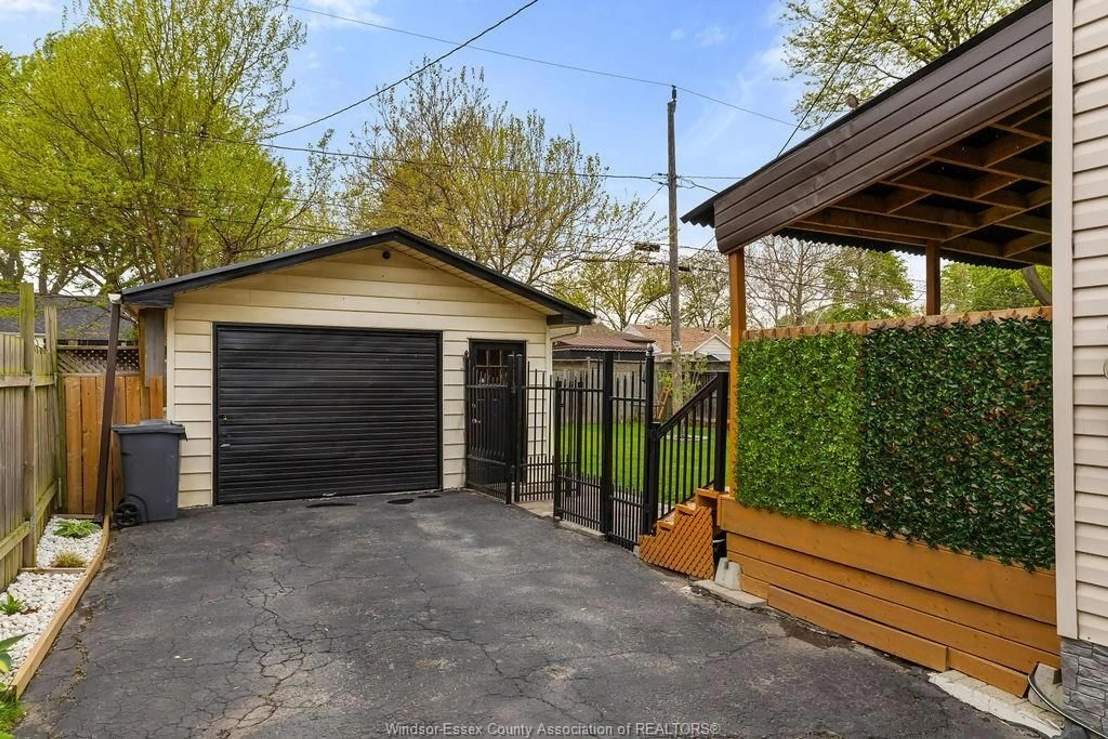 Unknown for 1463 WESTCOTT, Windsor Ontario N8Y 4C3