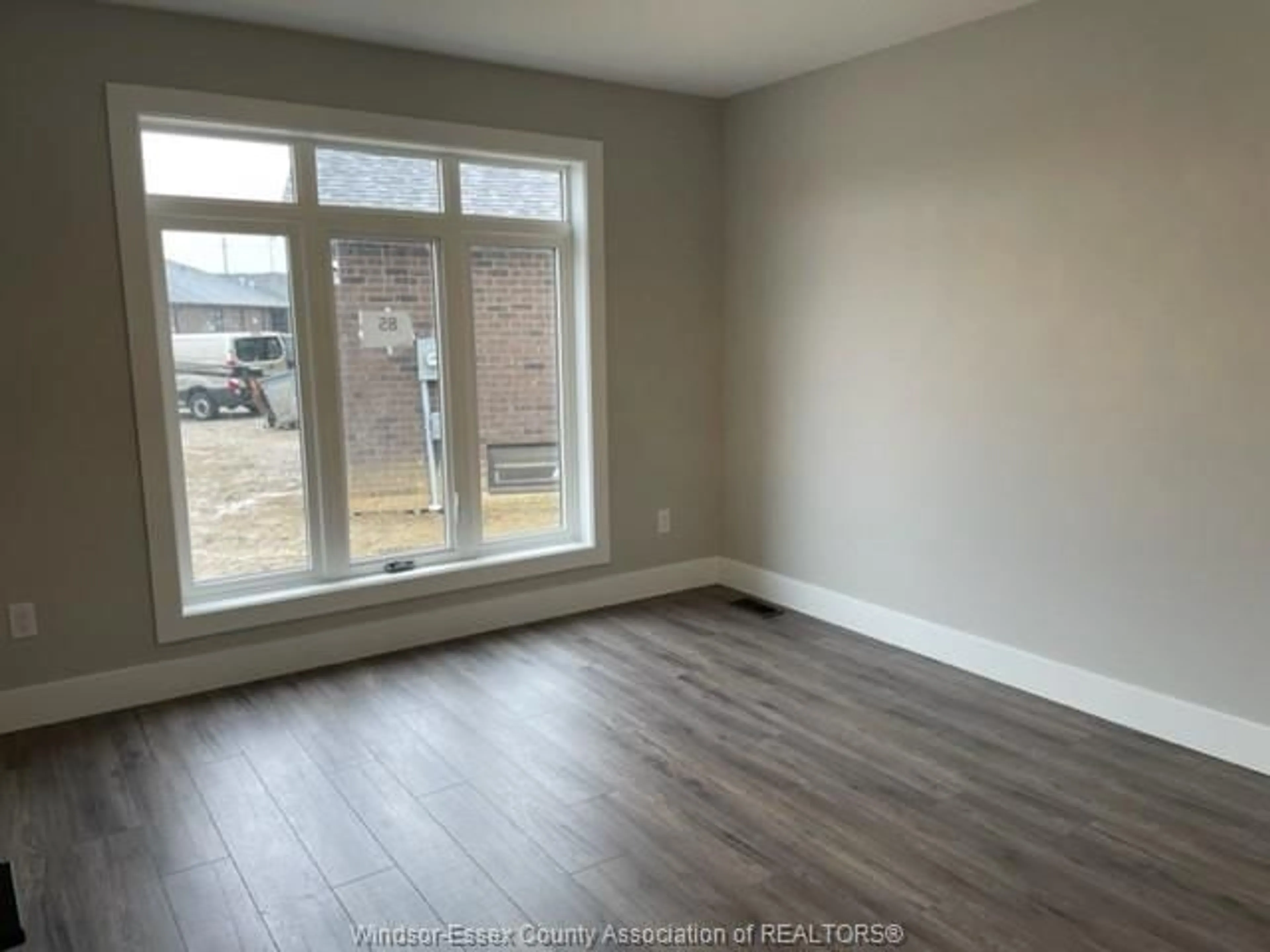 A pic of a room for 85 BORDEAUX Pl, Chatham Ontario N7M 0S4