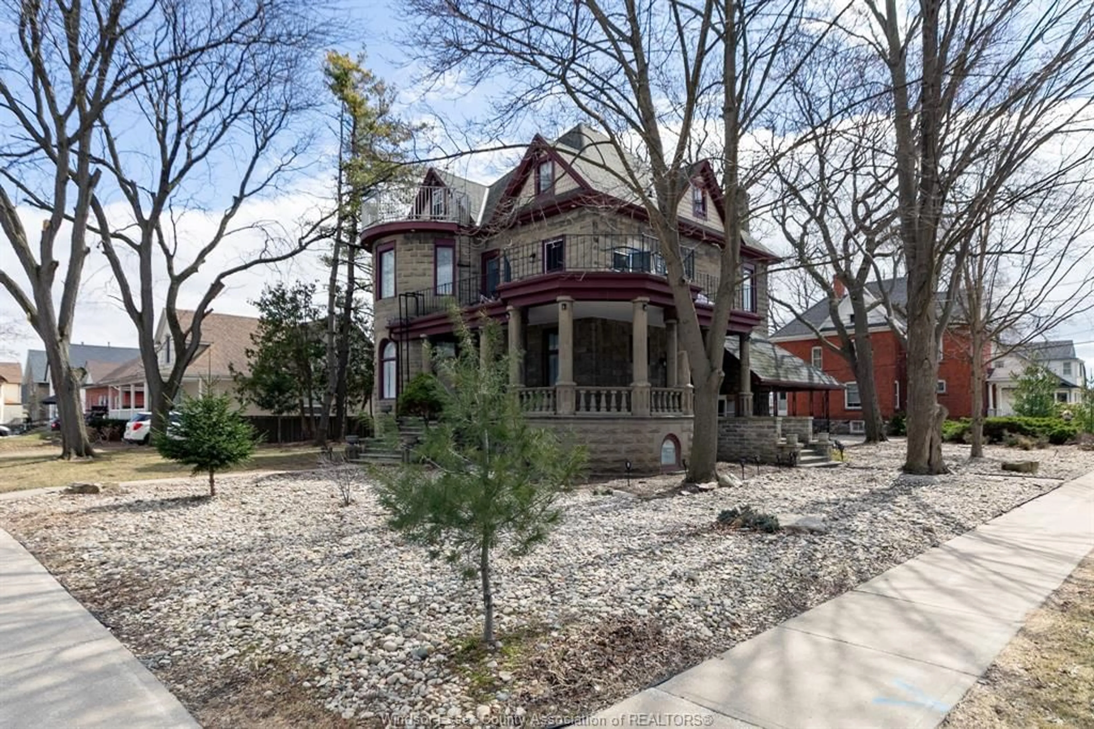 Home with brick exterior material, street for 18 CLARK St, Leamington Ontario N8H 1E1