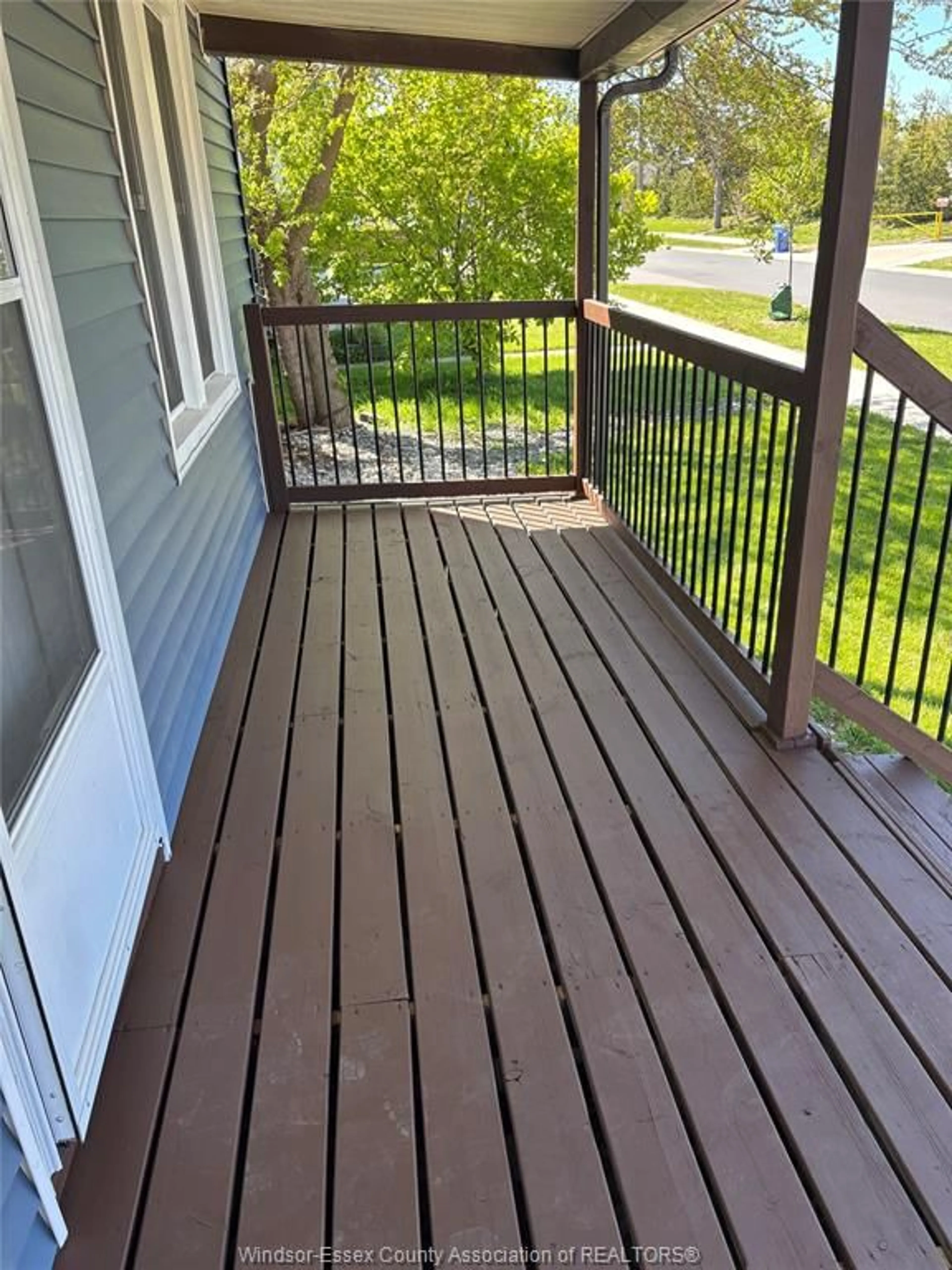 Patio, street for 1586 ST.LUKE, Windsor Ontario N8Y 3N3
