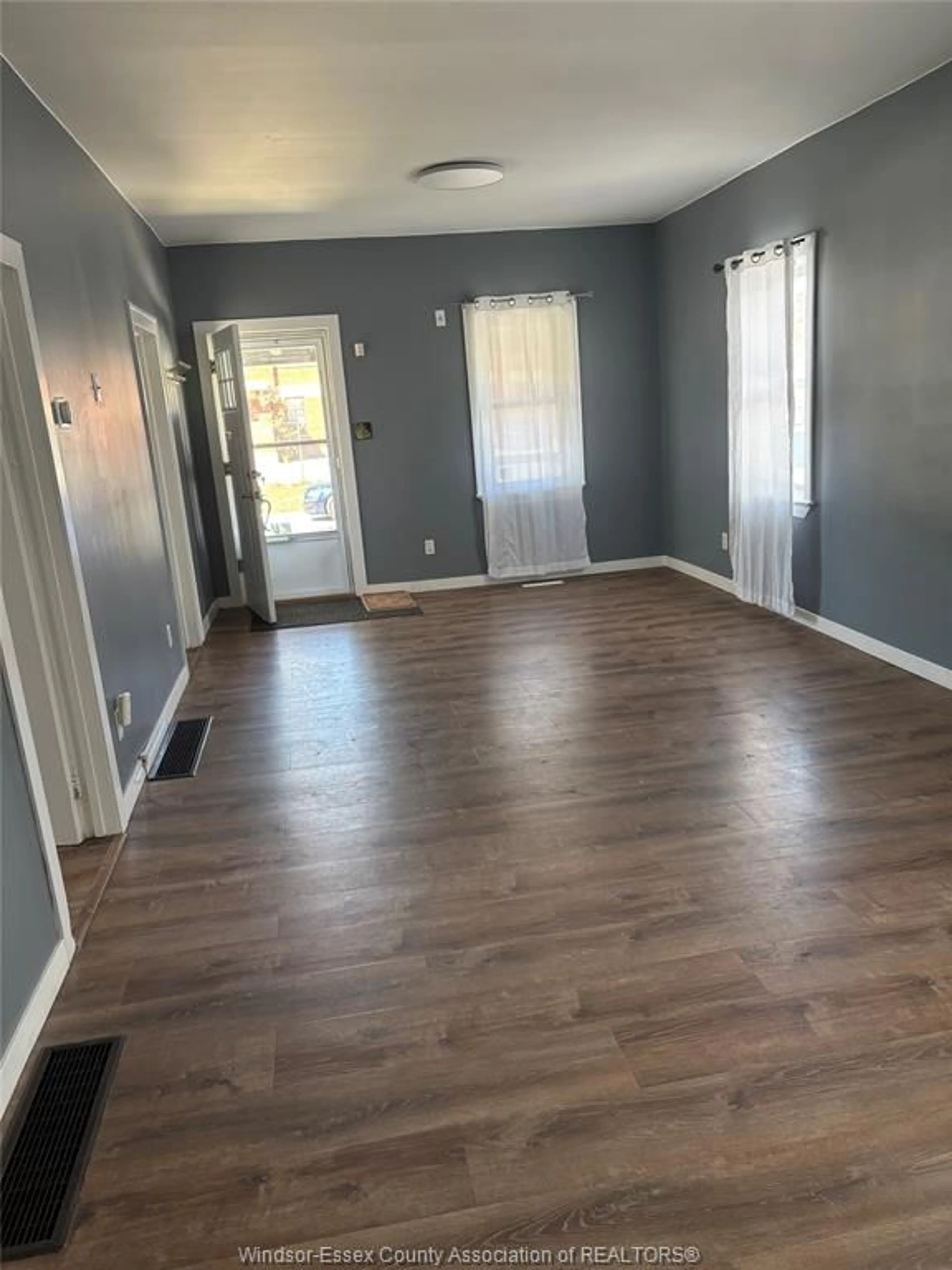 A pic of a room for 1586 ST.LUKE, Windsor Ontario N8Y 3N3