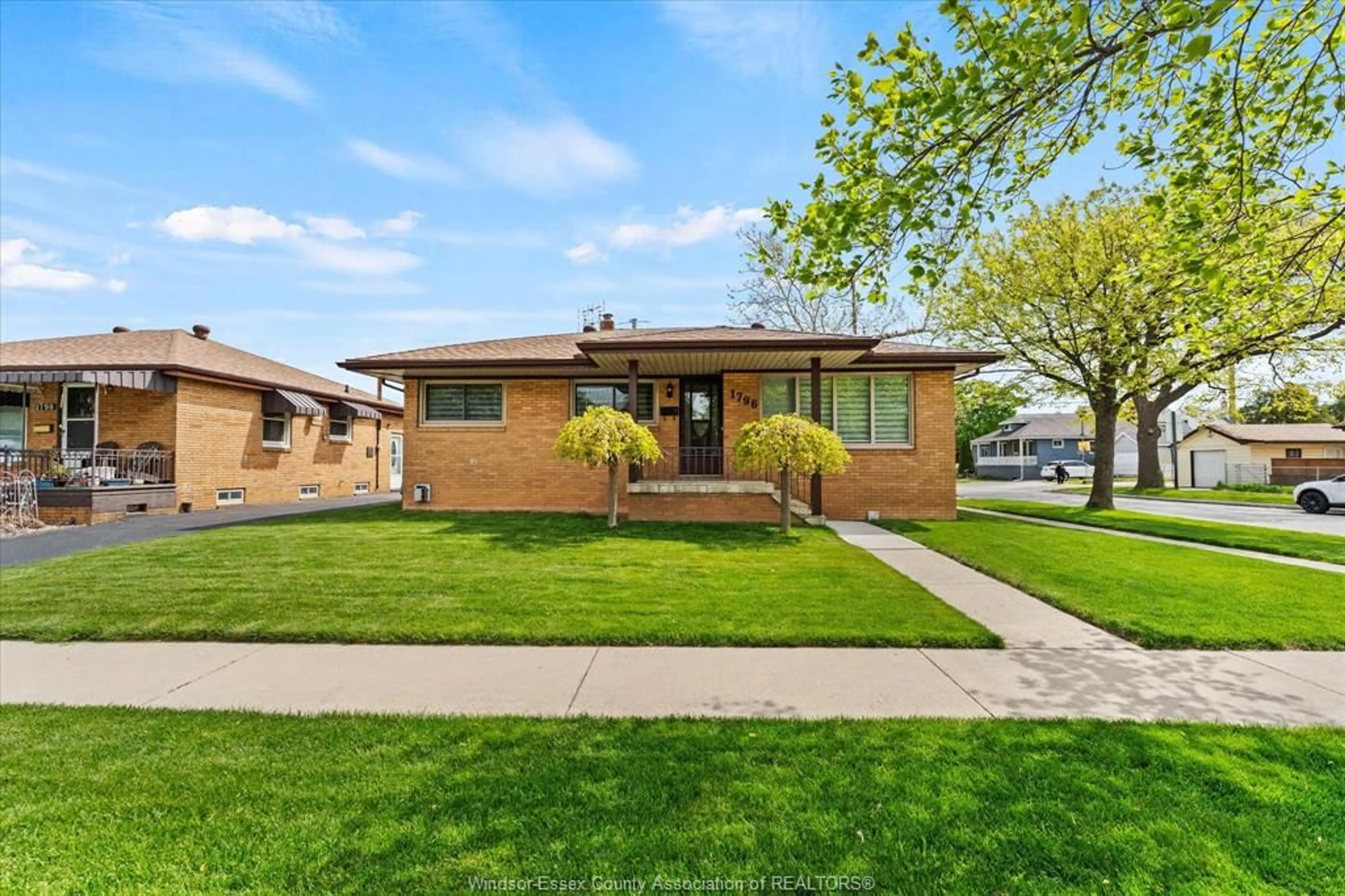 Home with brick exterior material, street for 1796 ALBERT ROAD, Windsor Ontario N8Y 3R7