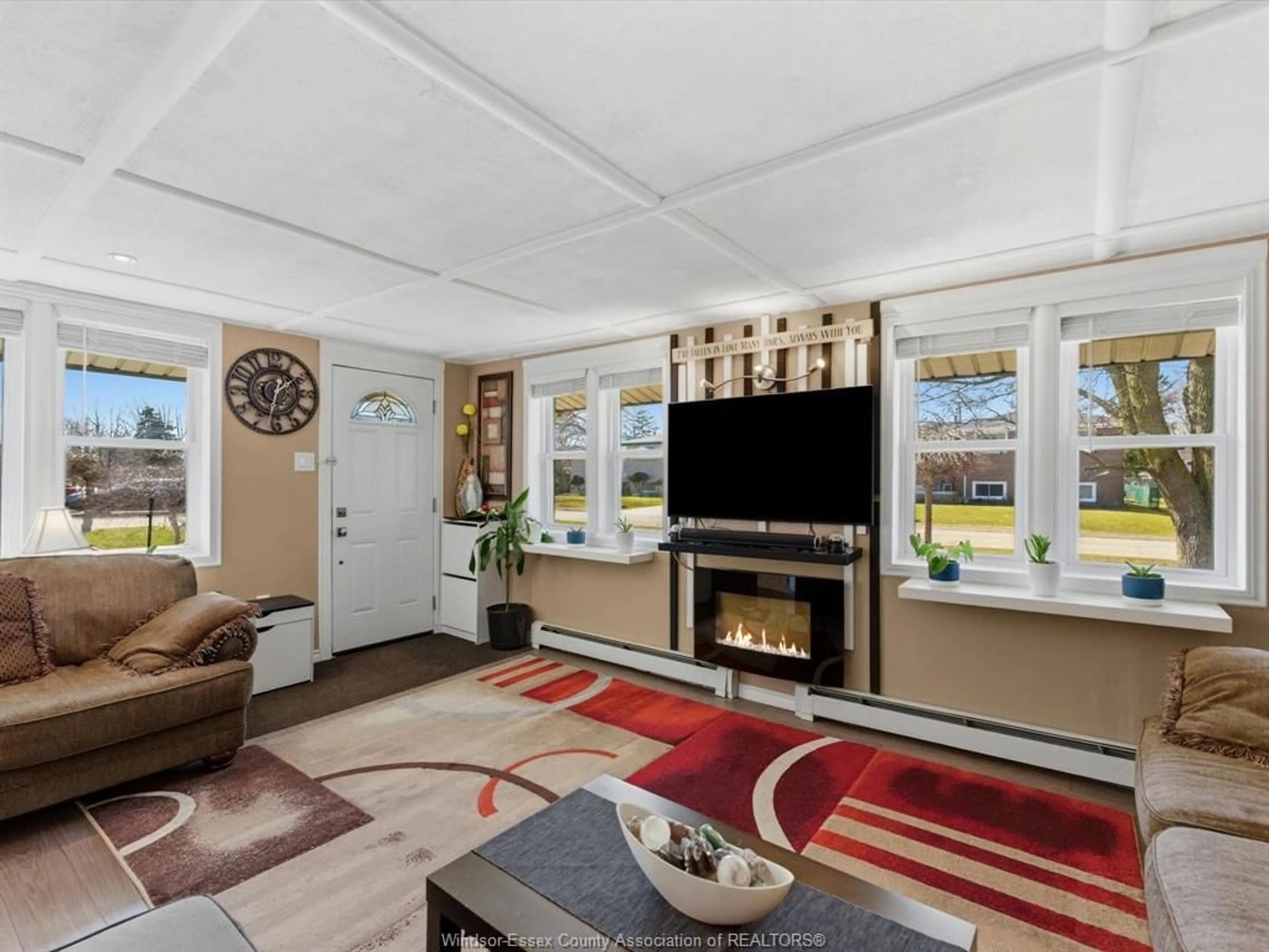 Living room with furniture, unknown for 3630 TURNER Rd, Windsor Ontario N8W 3N1