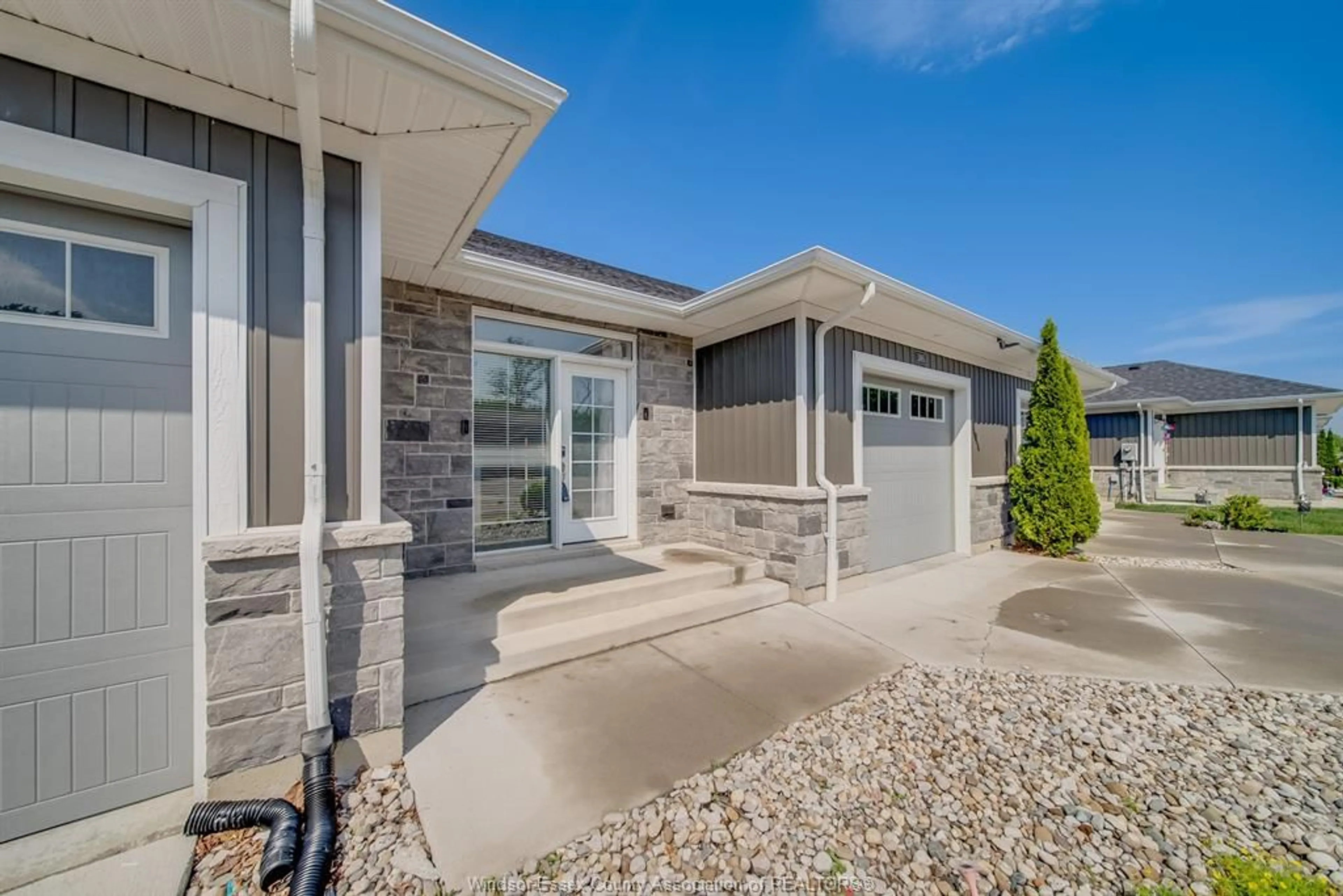 Home with brick exterior material, street for 1985 ETHAN Crt, Windsor Ontario N8T 1G1