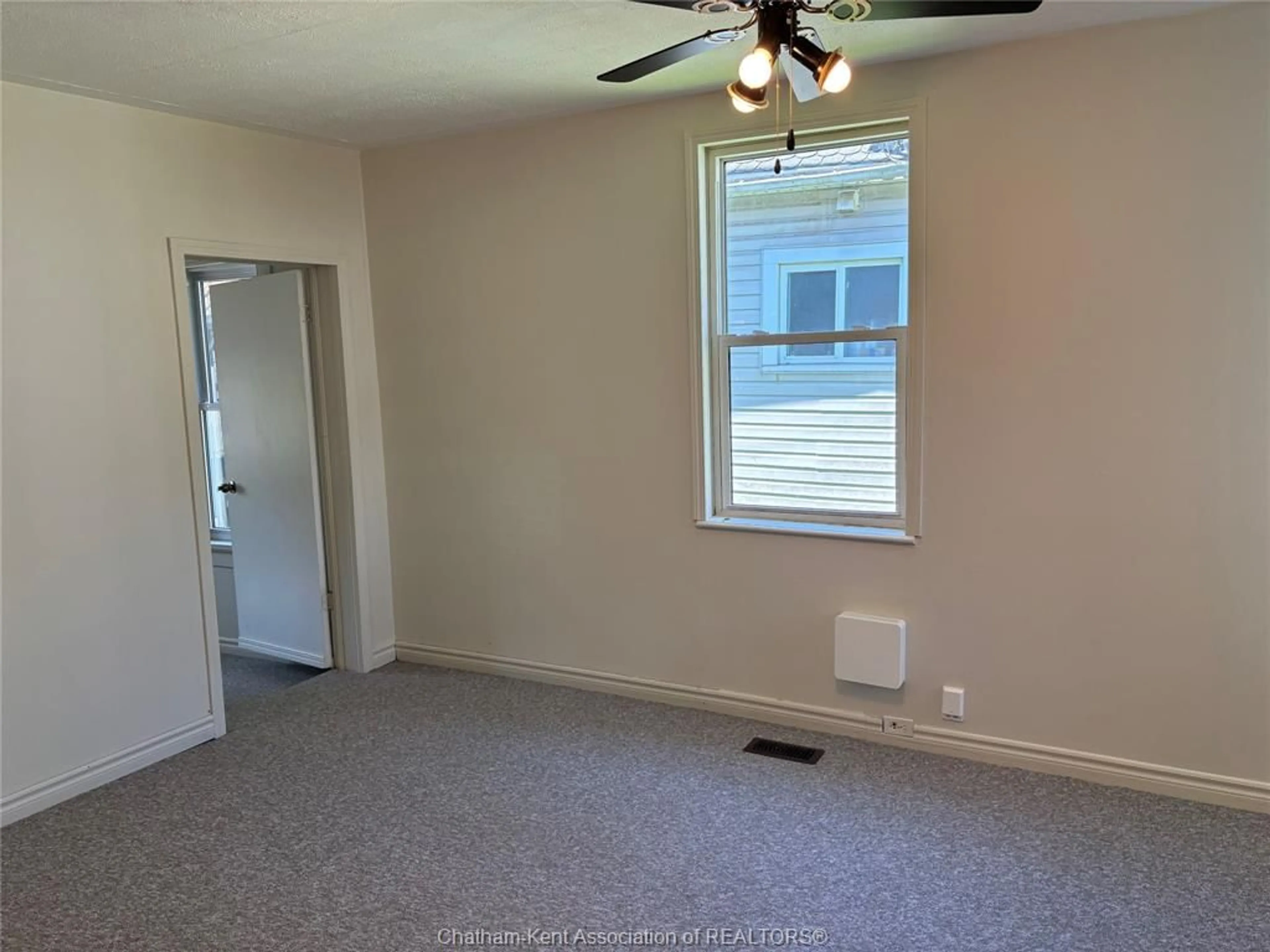 A pic of a room for 26 Charteris St, Chatham Ontario N7M 3S8
