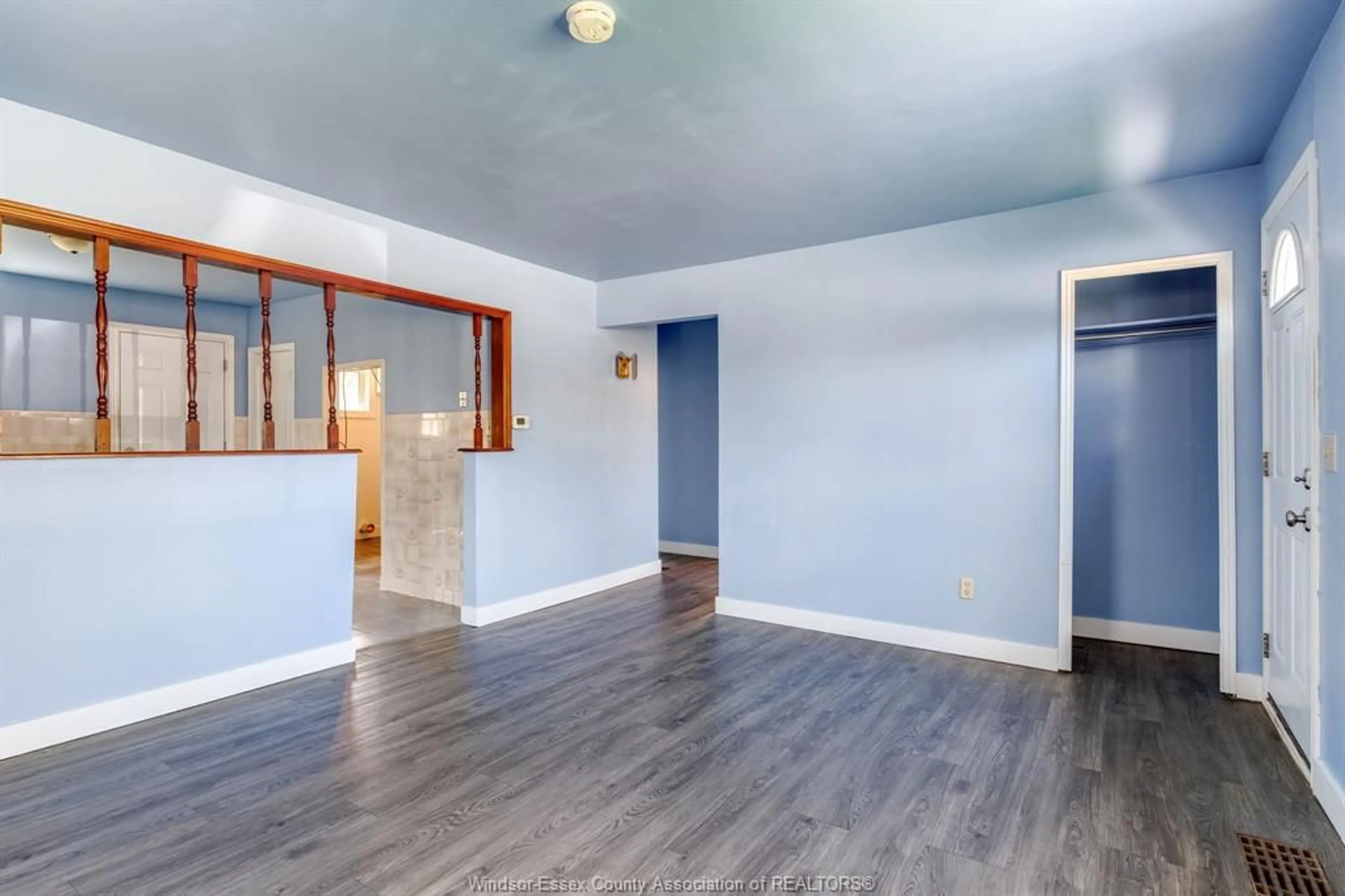 A pic of a room for 84 Robinson St, Leamington Ontario N8H 1Z4