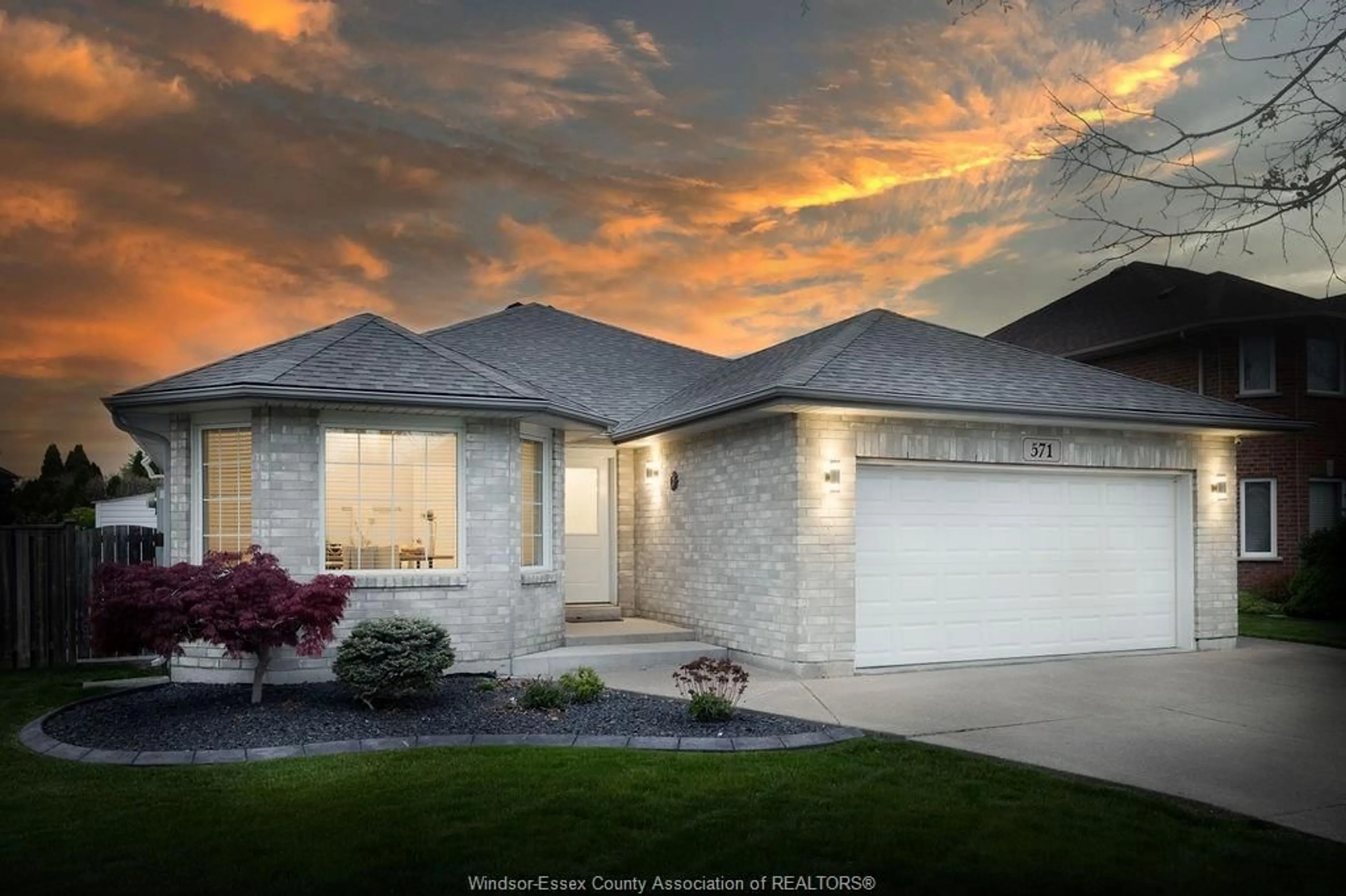 Home with brick exterior material, street for 571 BANWELL Rd, Windsor Ontario N8P 1J8