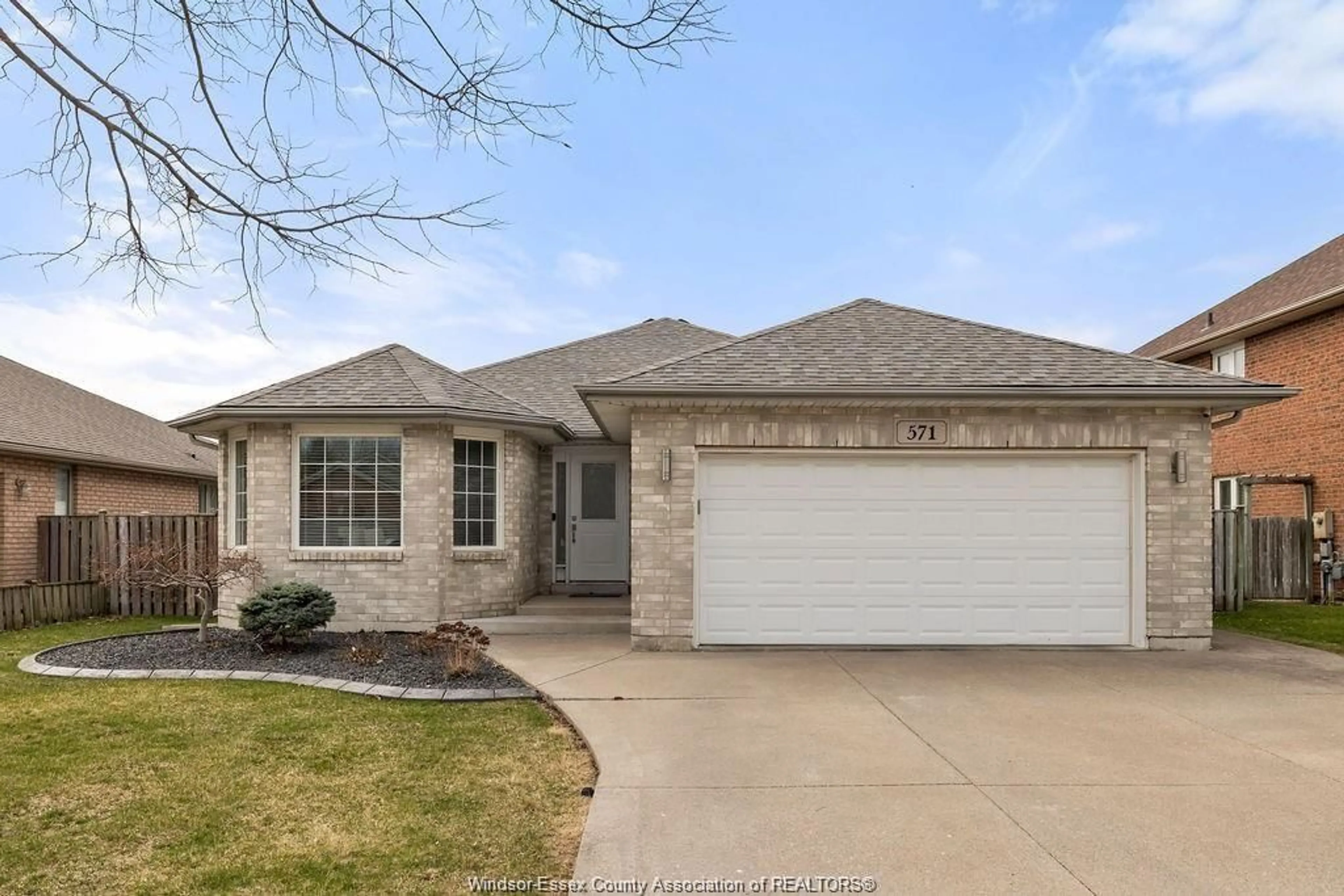 Home with brick exterior material, street for 571 BANWELL Rd, Windsor Ontario N8P 1J8
