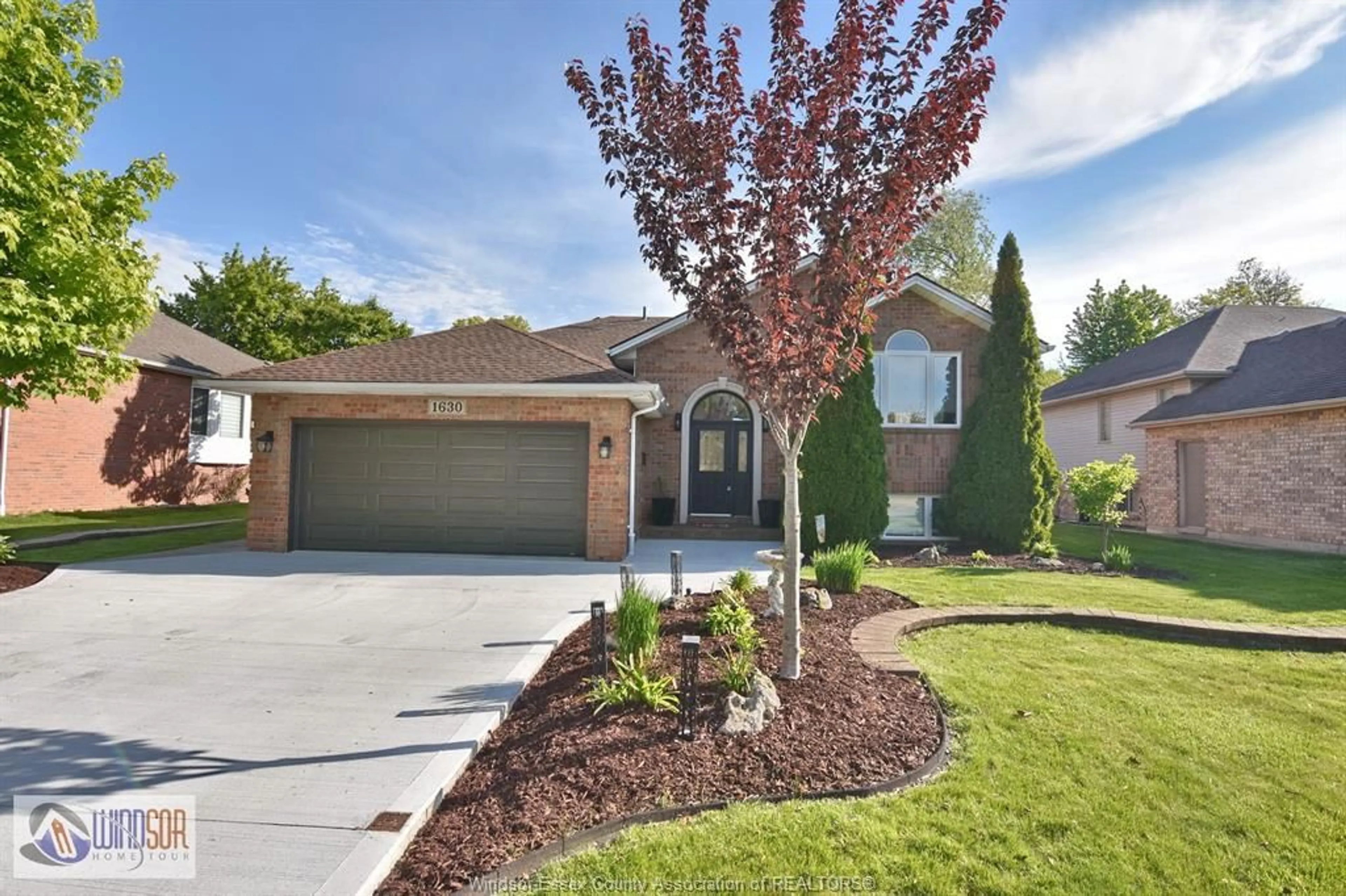Home with brick exterior material, street for 1630 MINTO, LaSalle Ontario N9J 3H2