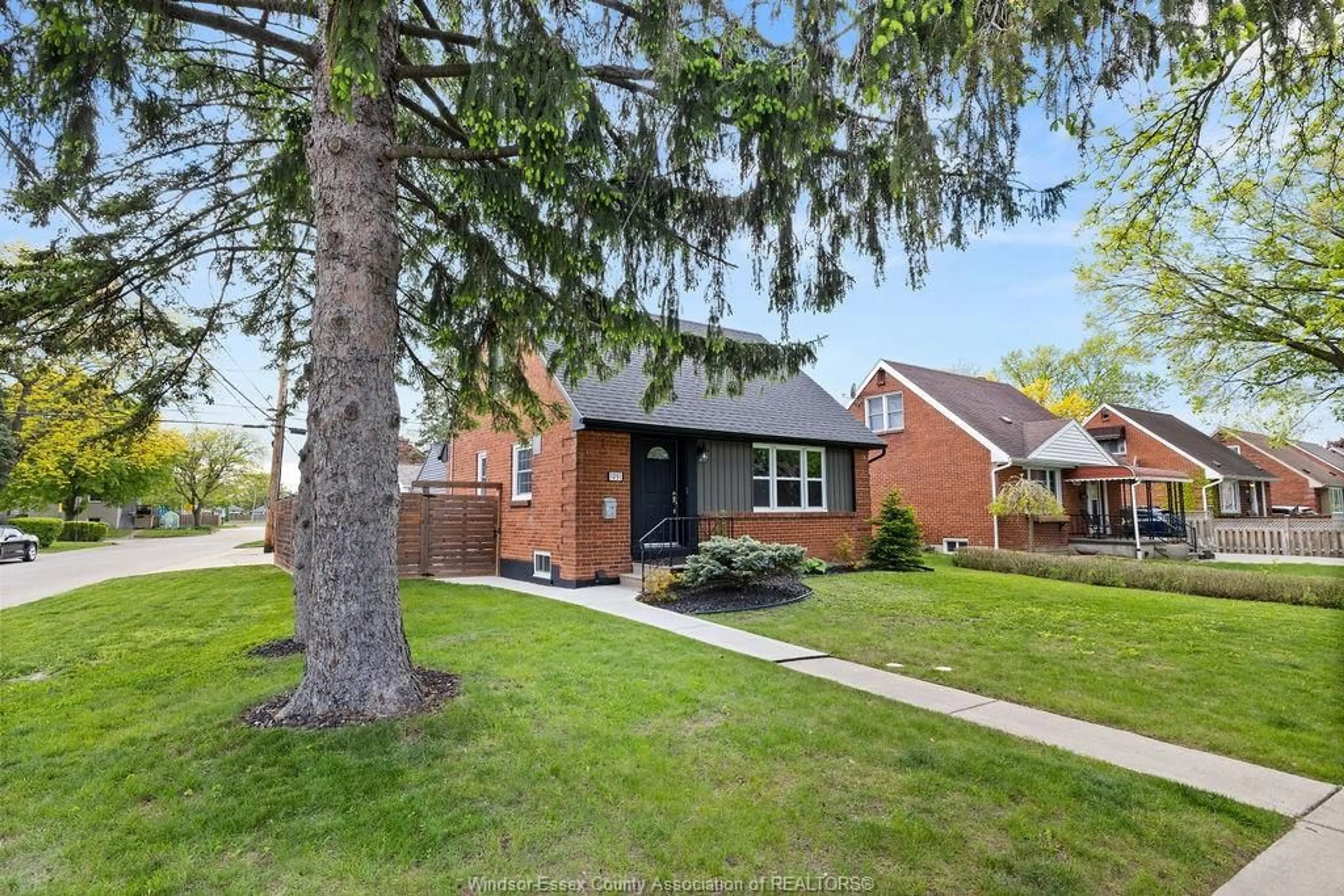 Home with brick exterior material, street for 1091 VILLAIRE Ave, Windsor Ontario N8S 2J7