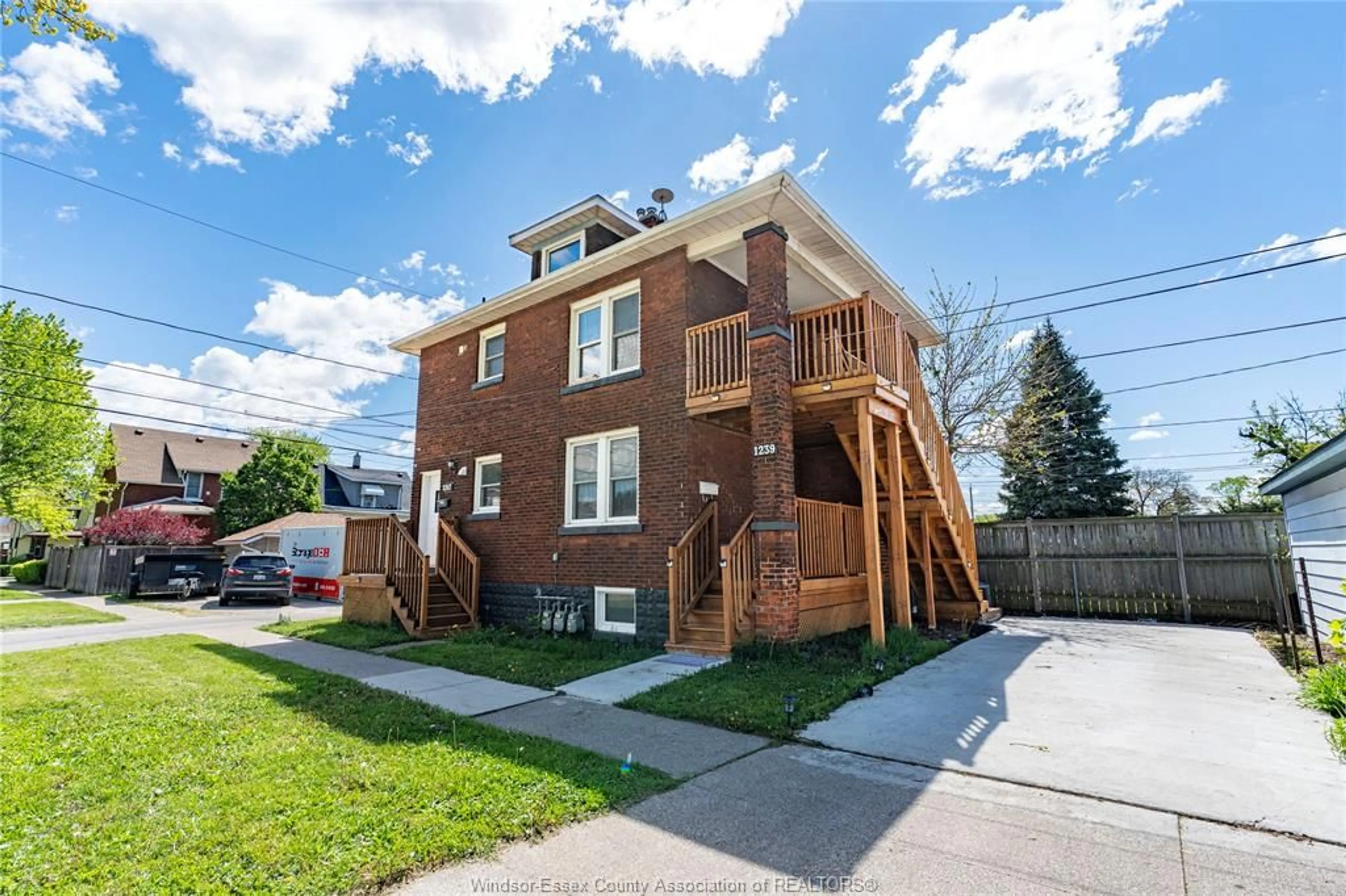 Unknown for 1239-47 RICHMOND St, Windsor Ontario N9A 4A7