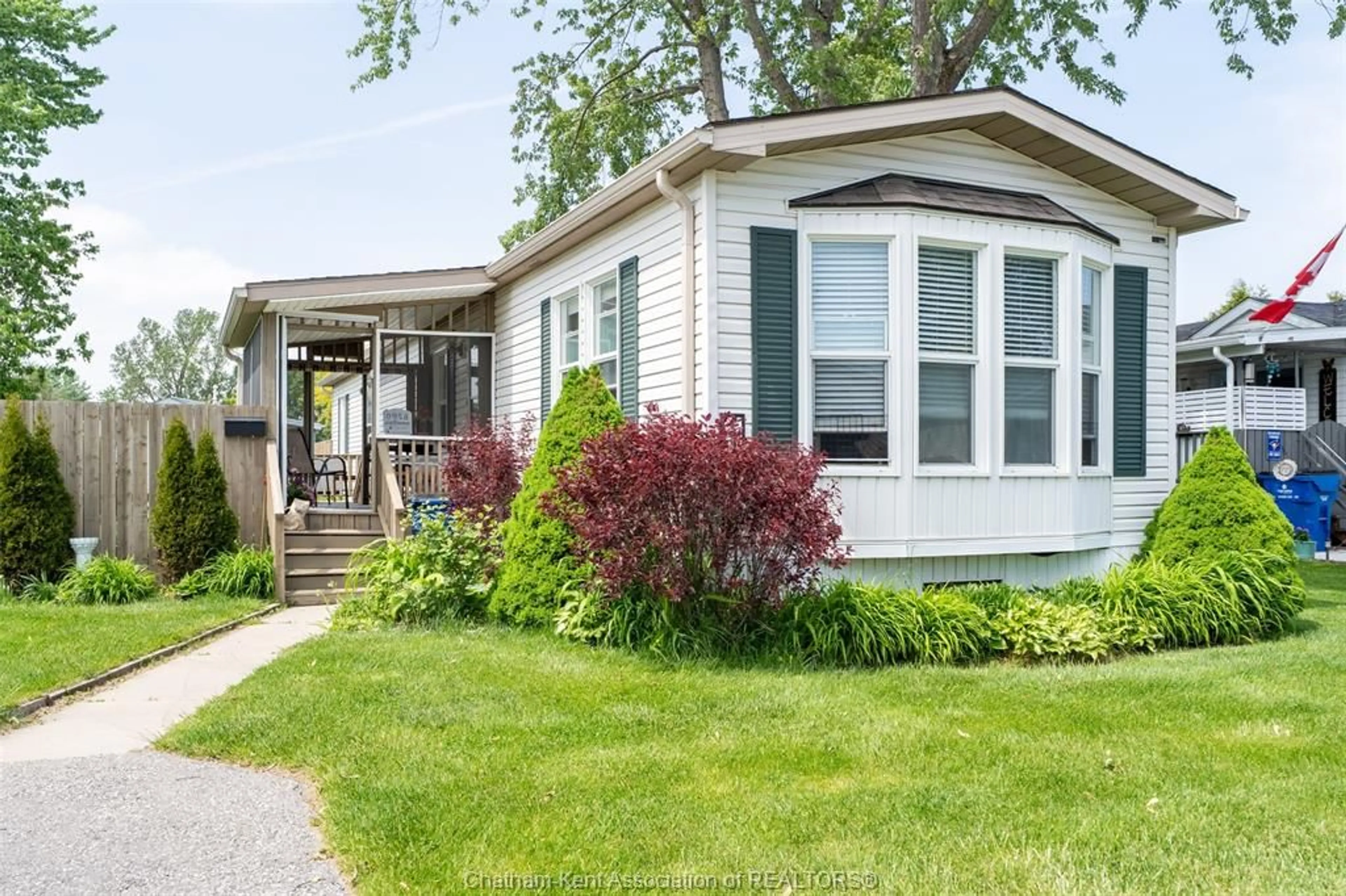 Home with vinyl exterior material, street for 144 Dunkirk Dr, Chatham Ontario N7L 5P8