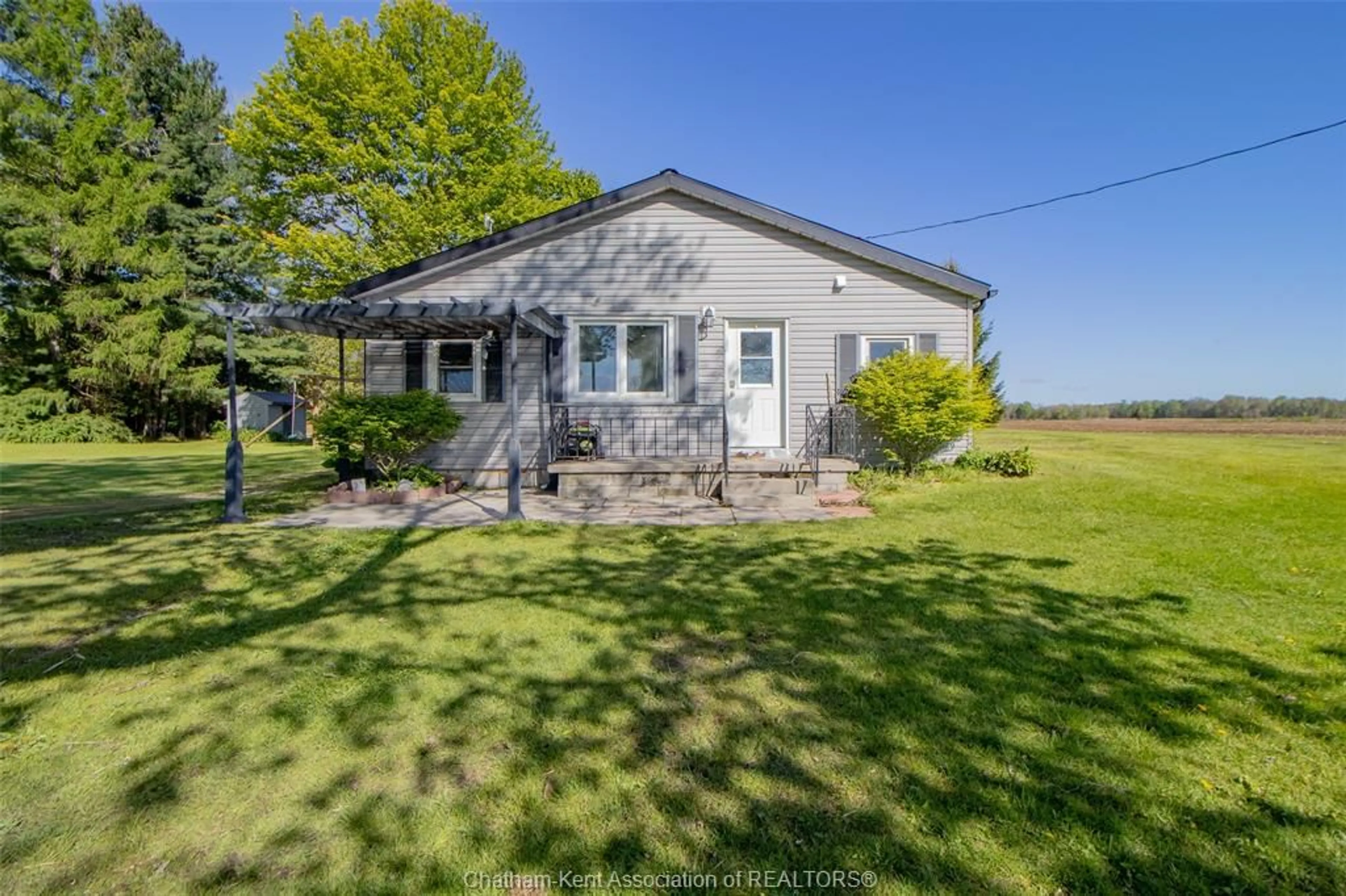A pic from outside/outdoor area/front of a property/back of a property/a pic from drone, unknown for 1244 COLTSFOOT Dr, Newbury Ontario N0L 1Z0