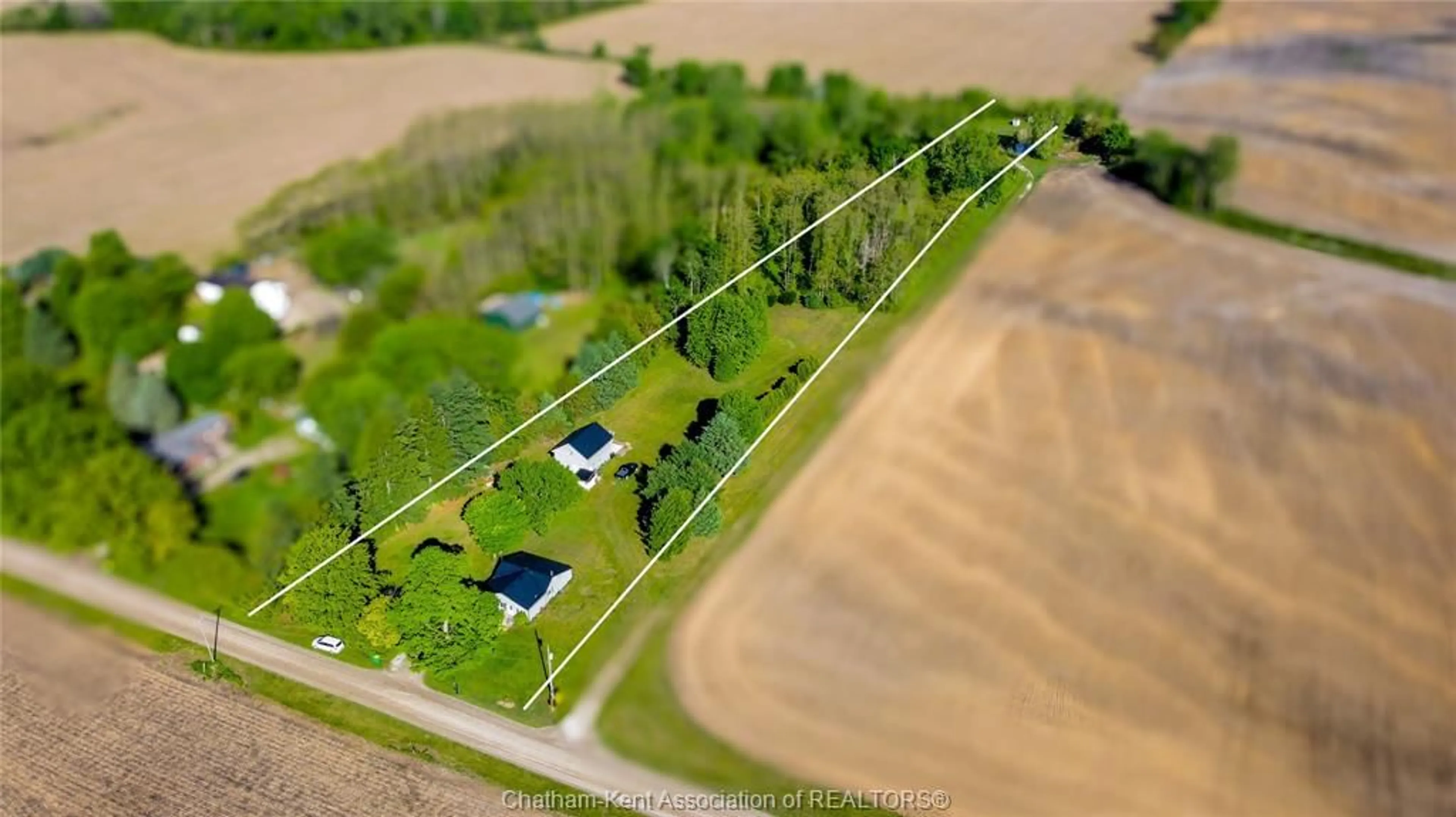 A pic from outside/outdoor area/front of a property/back of a property/a pic from drone, street for 1244 COLTSFOOT Dr, Newbury Ontario N0L 1Z0