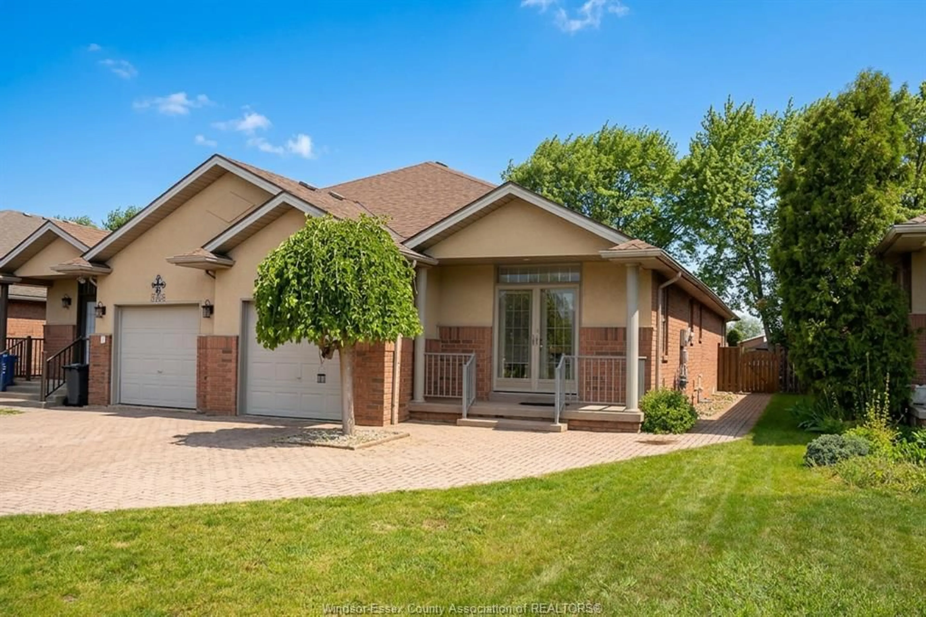 Home with brick exterior material, street for 11908 BROUILLETTE Crt, Tecumseh Ontario N8N 5H5