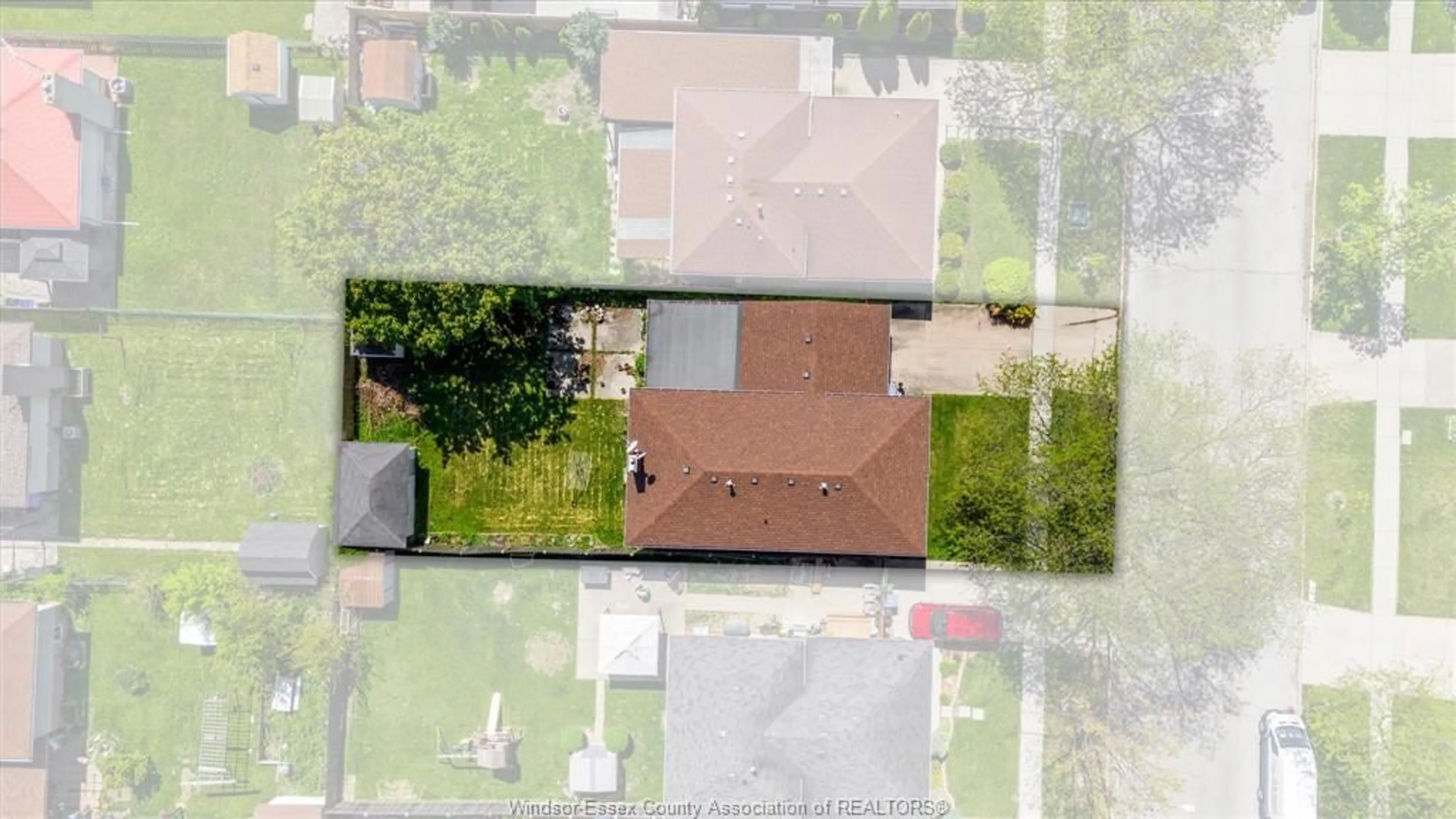 A pic from outside/outdoor area/front of a property/back of a property/a pic from drone, street for 10575 Mulberry Dr, Windsor Ontario N8R 1H7
