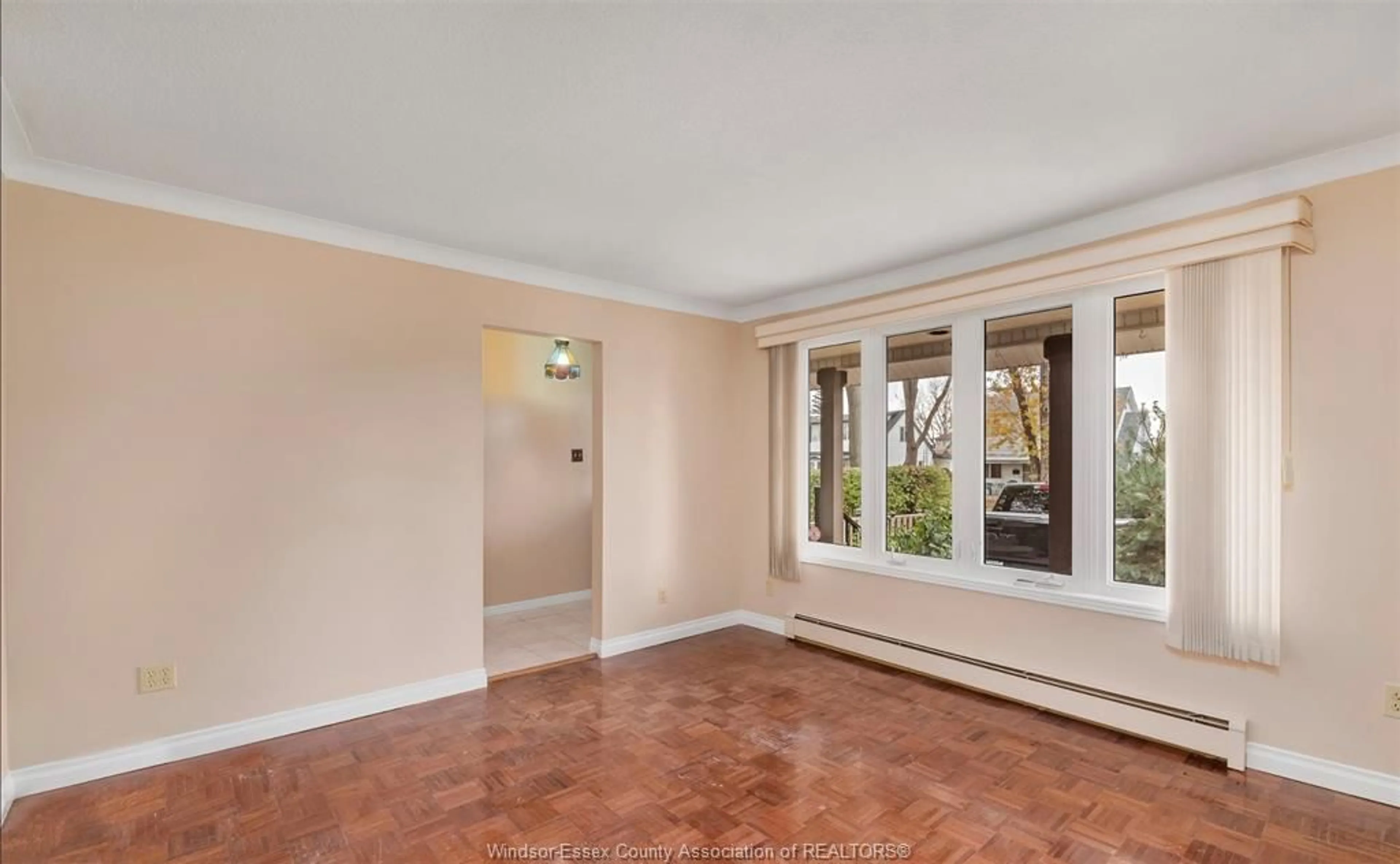 A pic of a room for 704 BENSETTE, Windsor Ontario N8X 2Z1