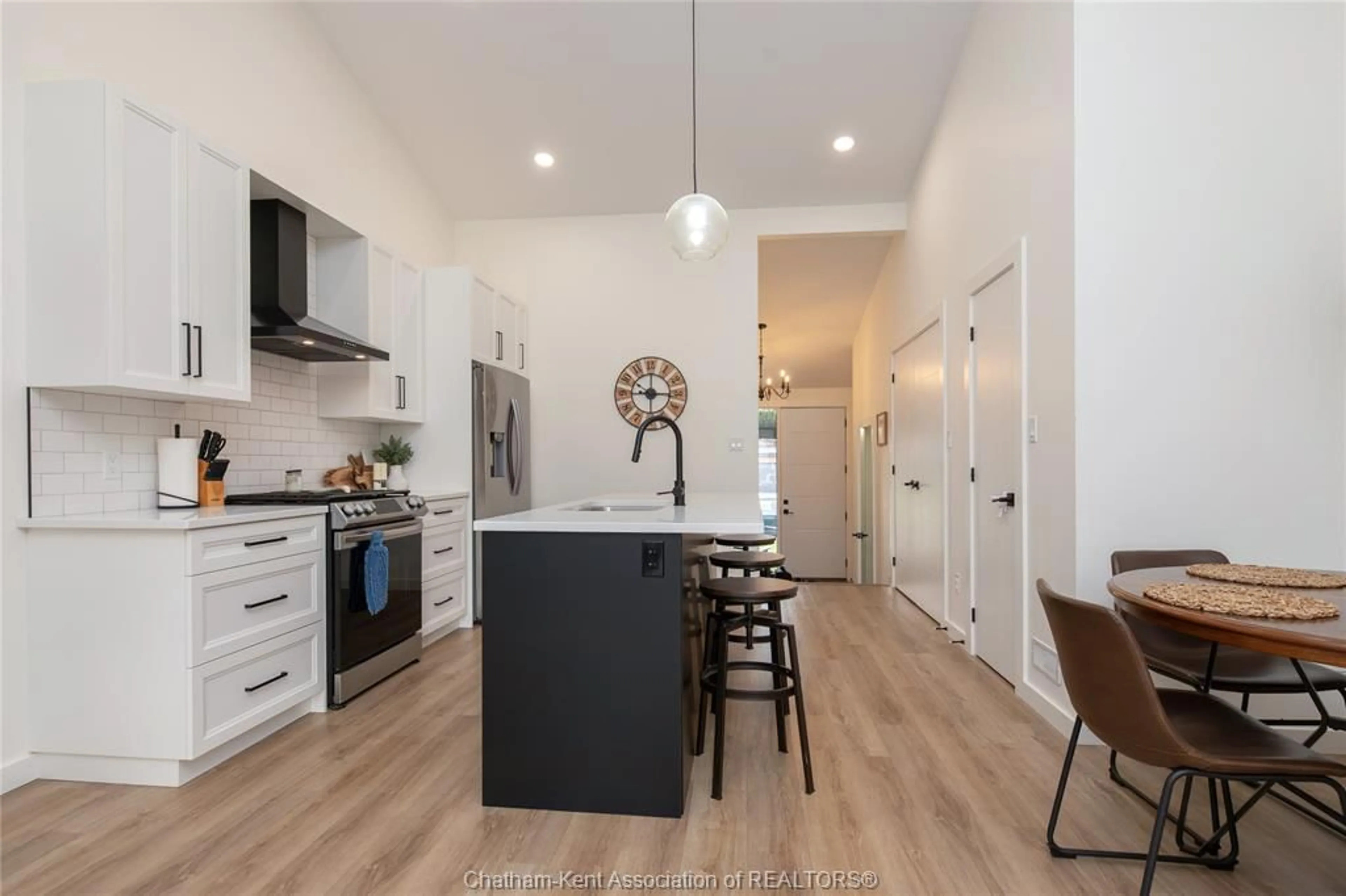 Open concept kitchen, unknown for 14 Clara Cres, Chatham Ontario N7M 0R8