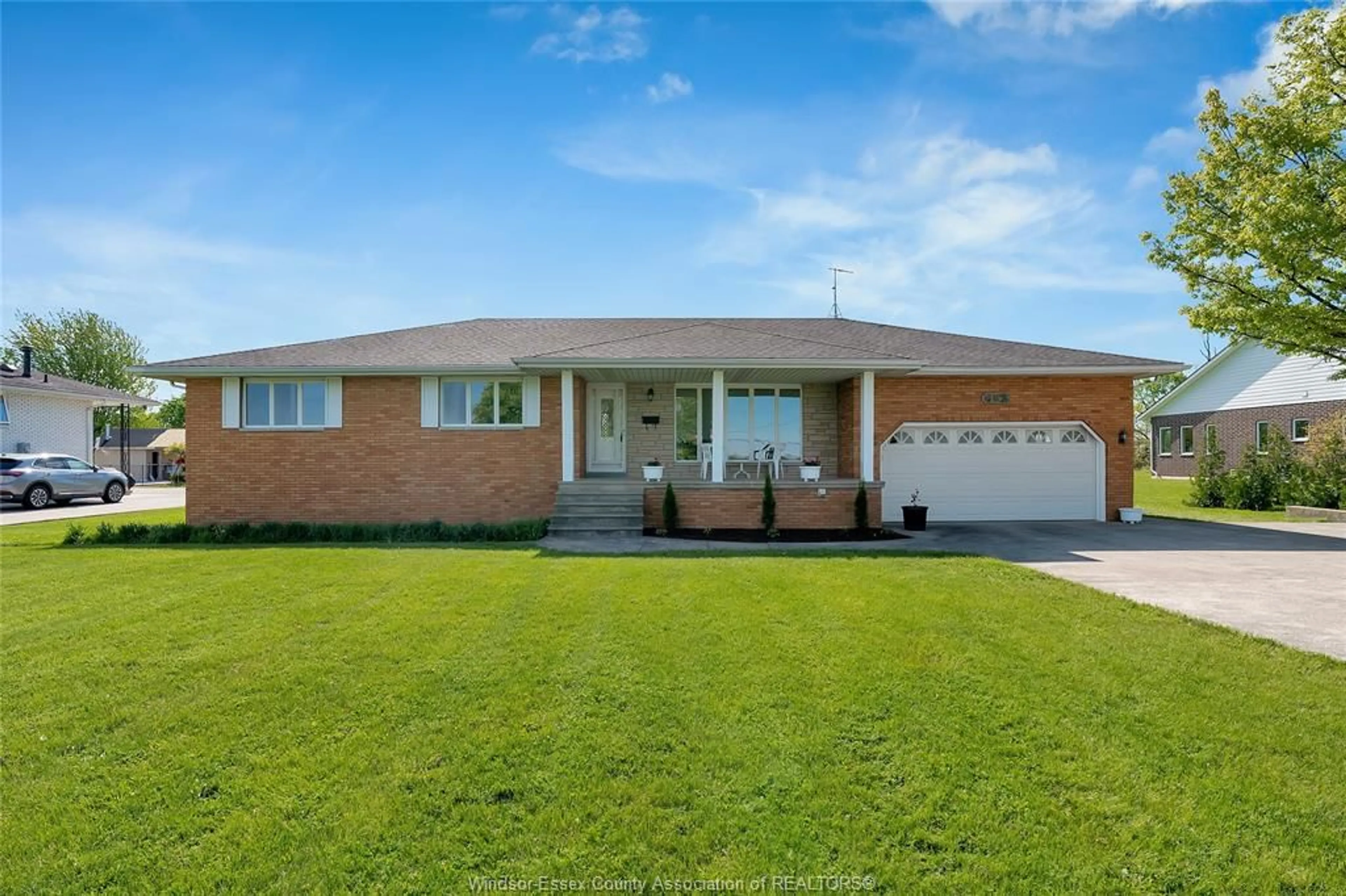 Home with brick exterior material, street for 662 SECOND CONCESSION, Amherstburg Ontario N9V 3R3