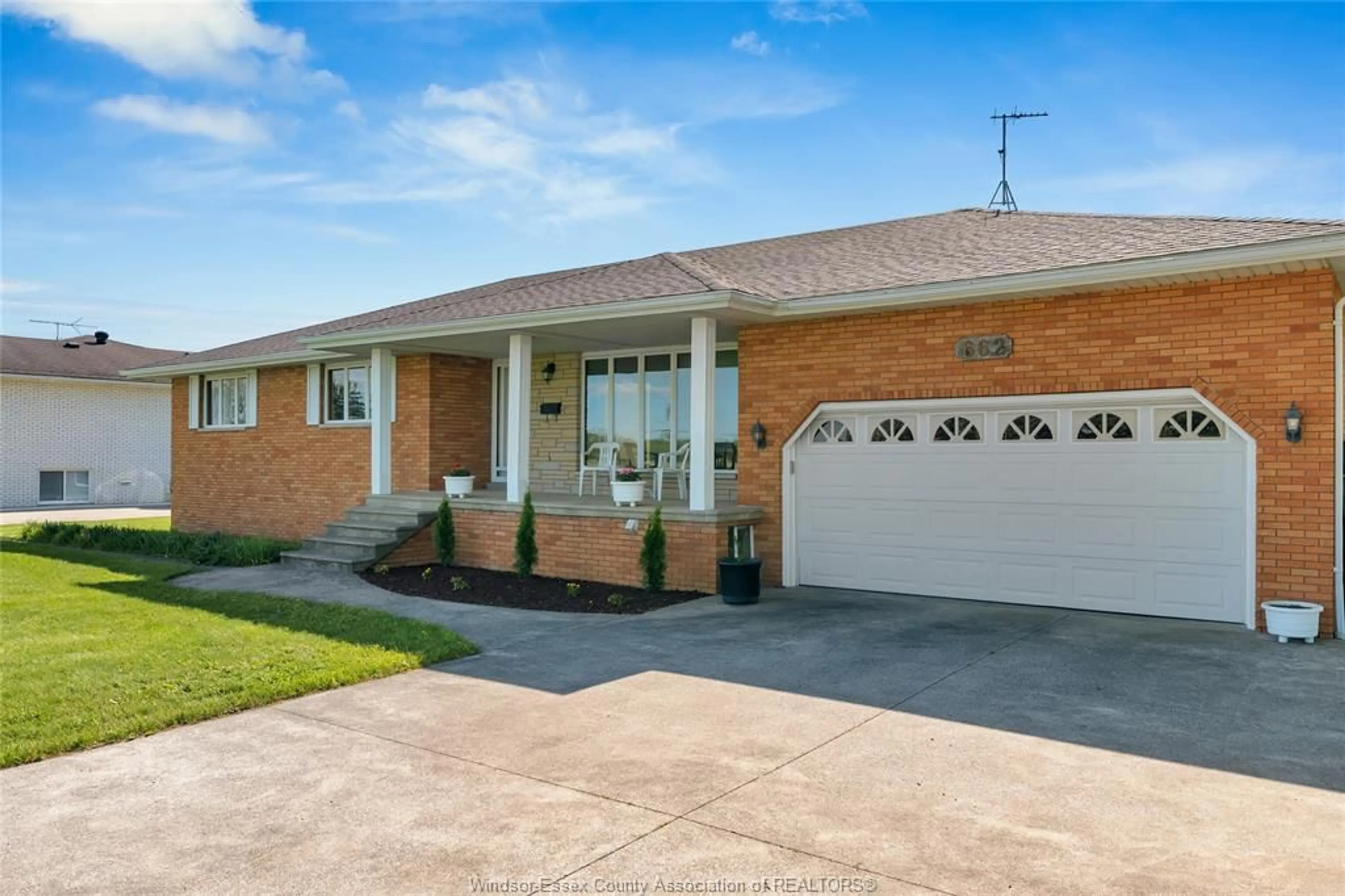 Home with brick exterior material, street for 662 SECOND CONCESSION, Amherstburg Ontario N9V 3R3