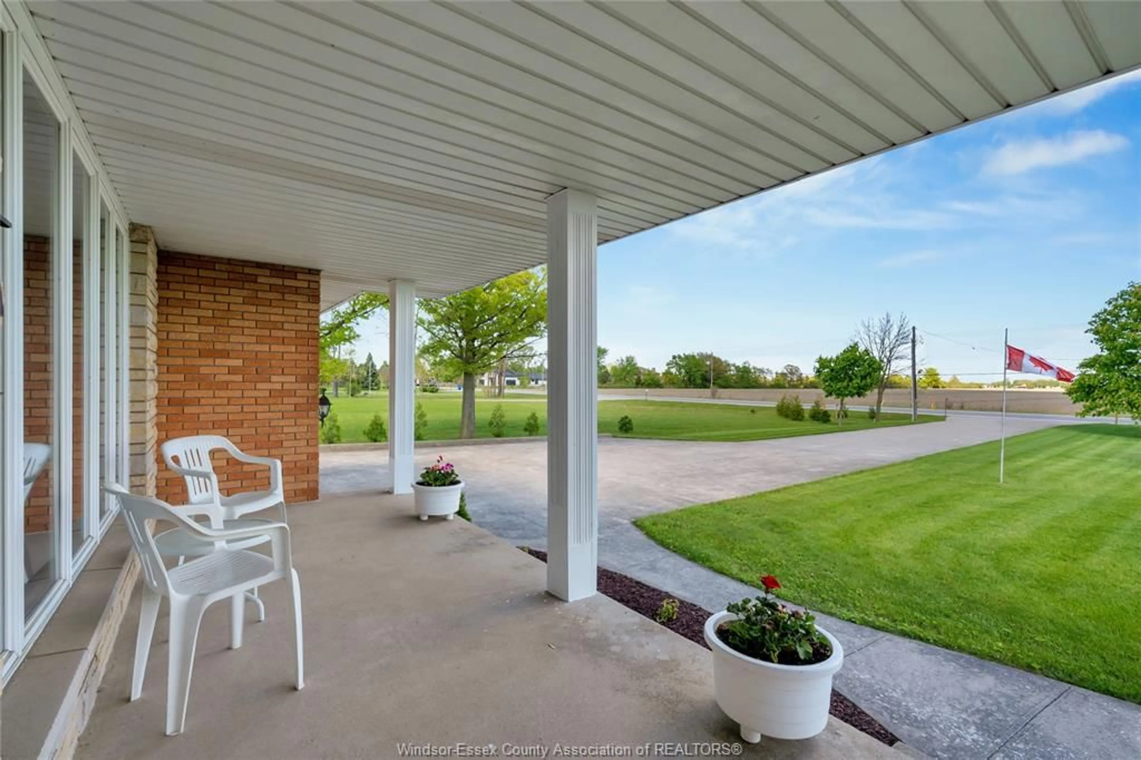 Patio, water/lake/river/ocean view for 662 SECOND CONCESSION, Amherstburg Ontario N9V 3R3