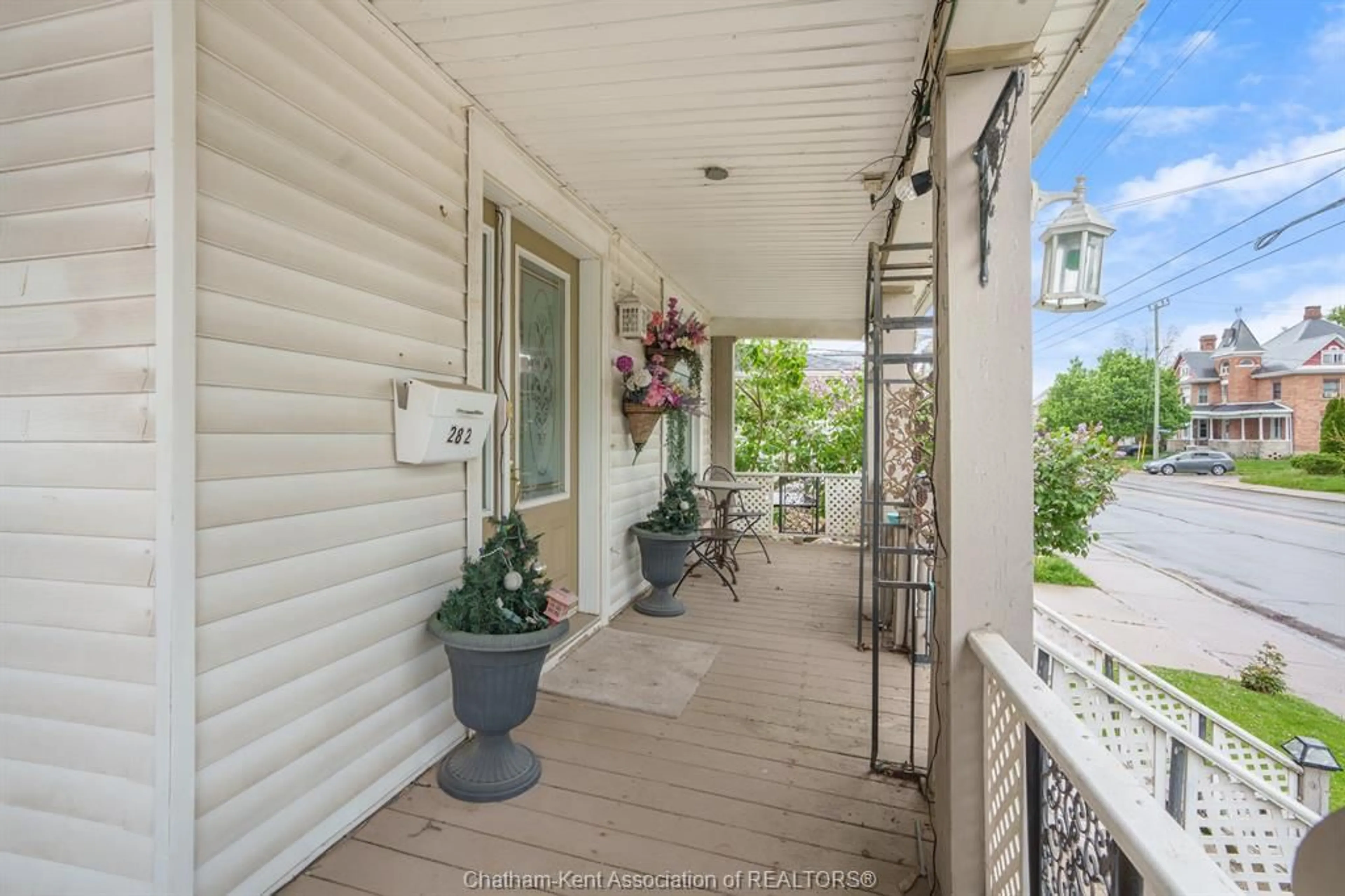 Unknown for 282 QUEEN St, Chatham Ontario N7M 2H4