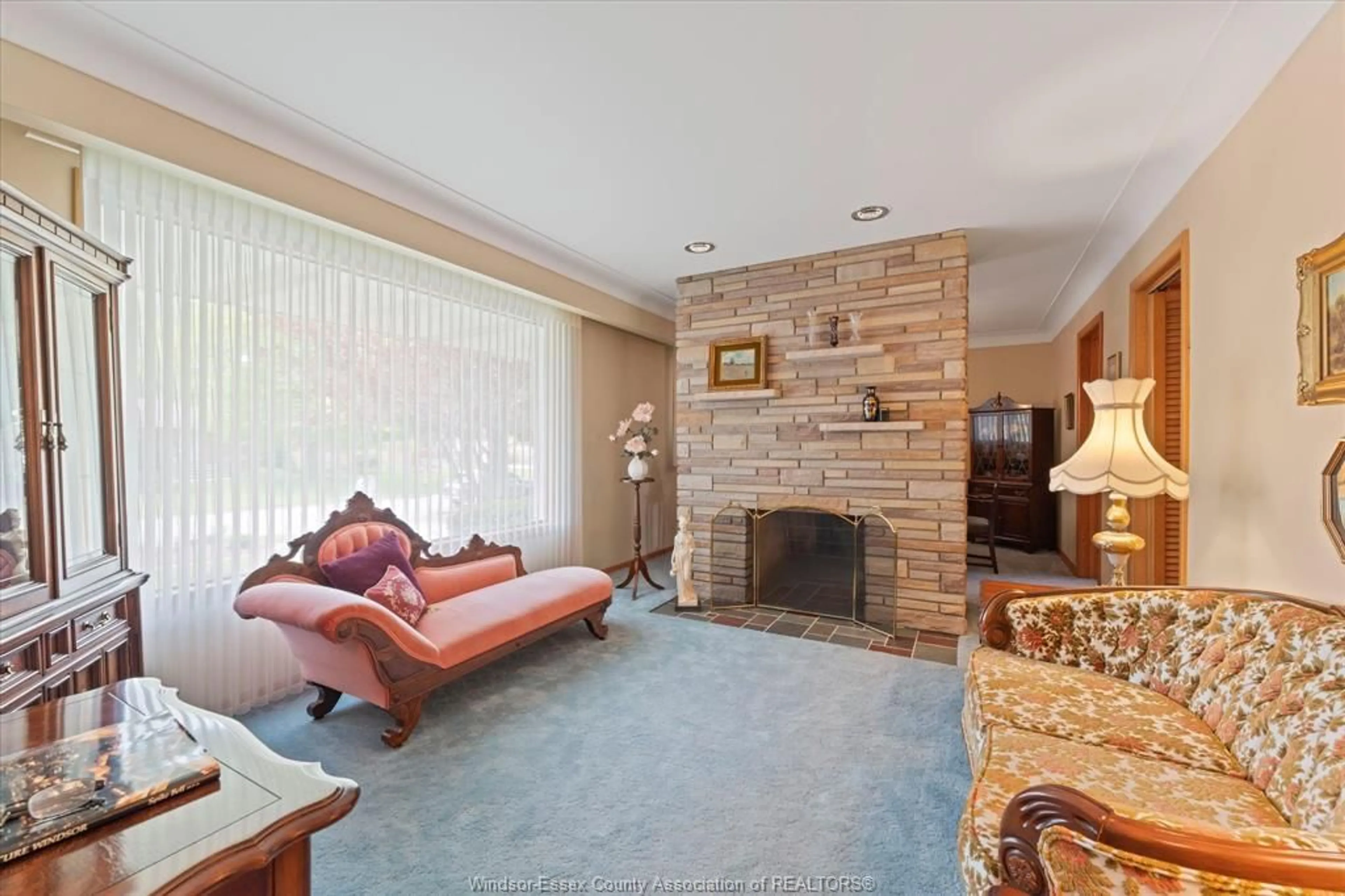 Living room with furniture, unknown for 2360 LEONARD Rd, Windsor Ontario N8W 4L7