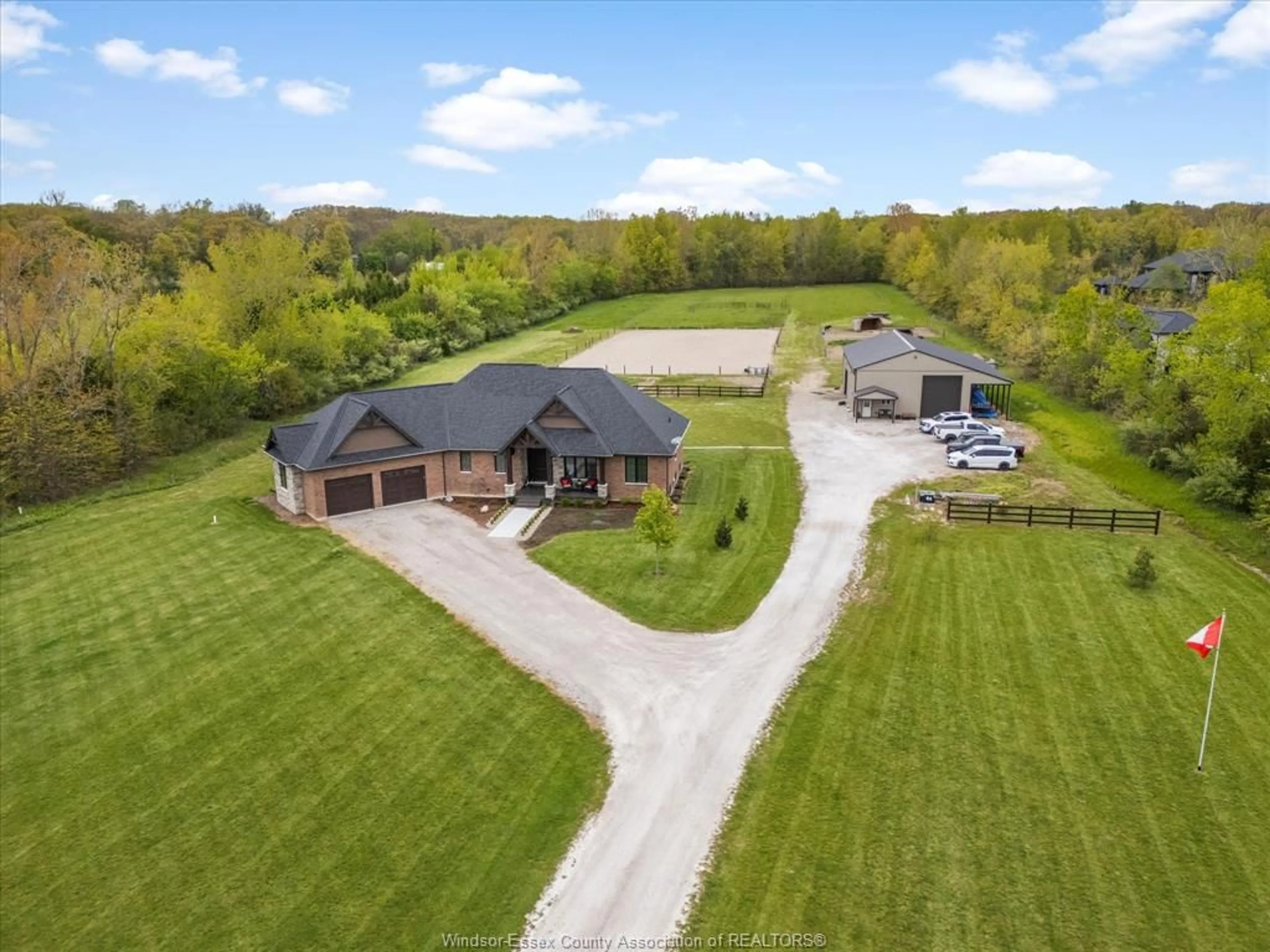 A pic from outside/outdoor area/front of a property/back of a property/a pic from drone, unknown for 4940 4TH CONCESSION ROAD E, Essex Ontario N0R 1G0