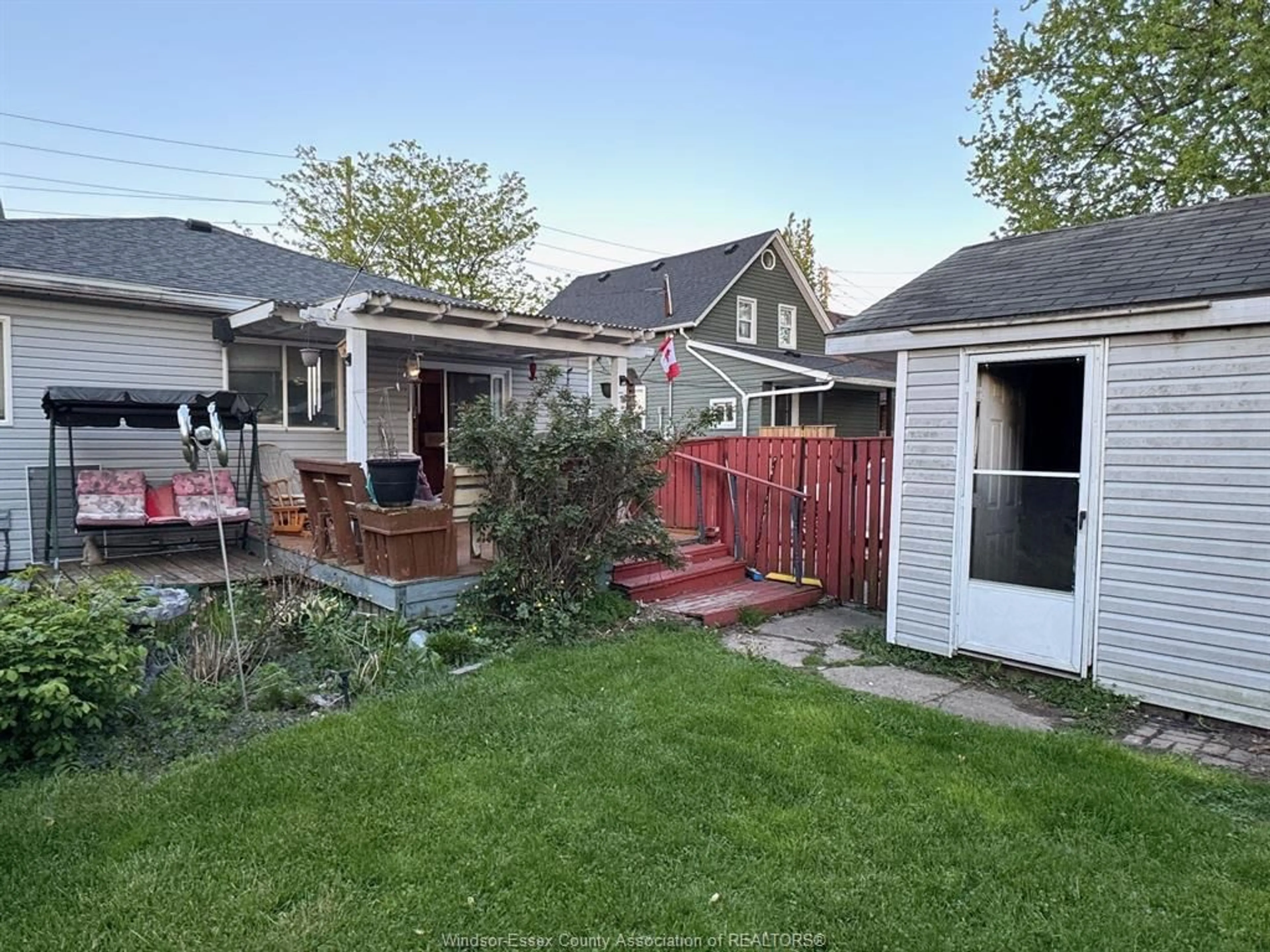 A pic from outside/outdoor area/front of a property/back of a property/a pic from drone, street for 115 MAIN St, Amherstburg Ontario N9V 2L2