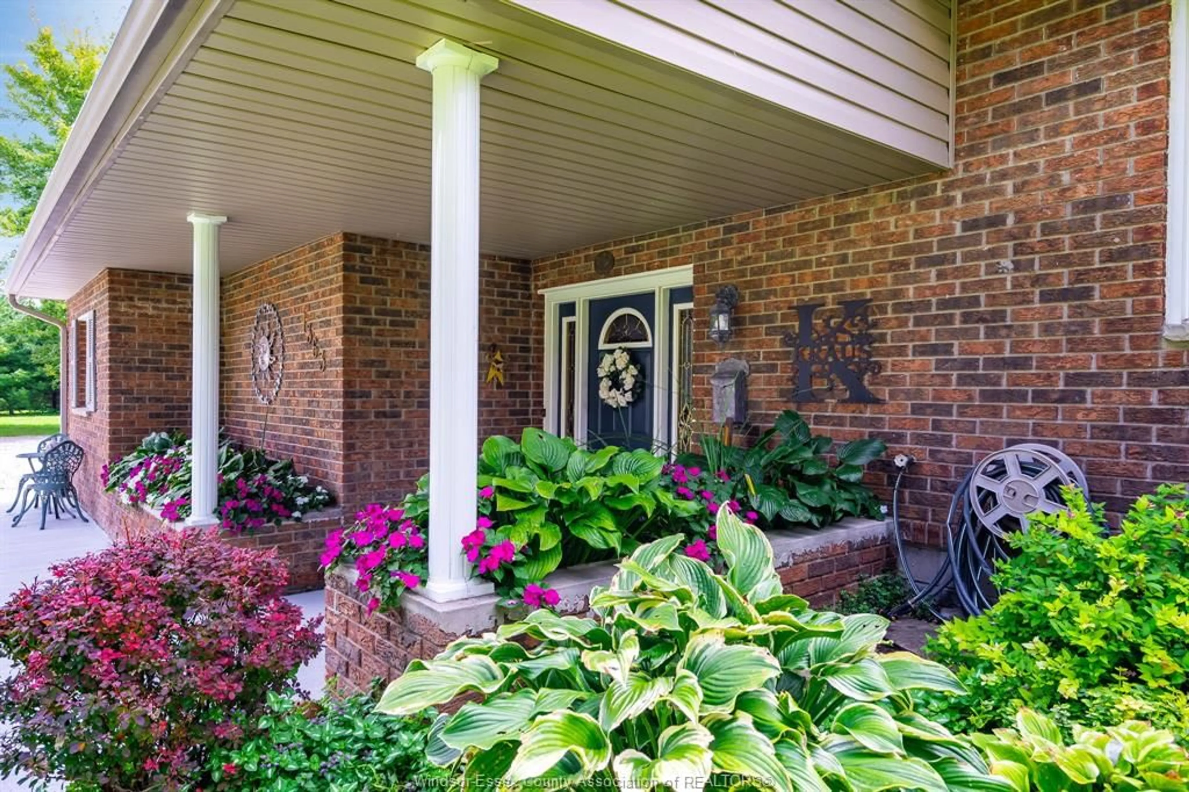 Indoor entryway for 863 Road 6, Ruthven Ontario N0P 2G0