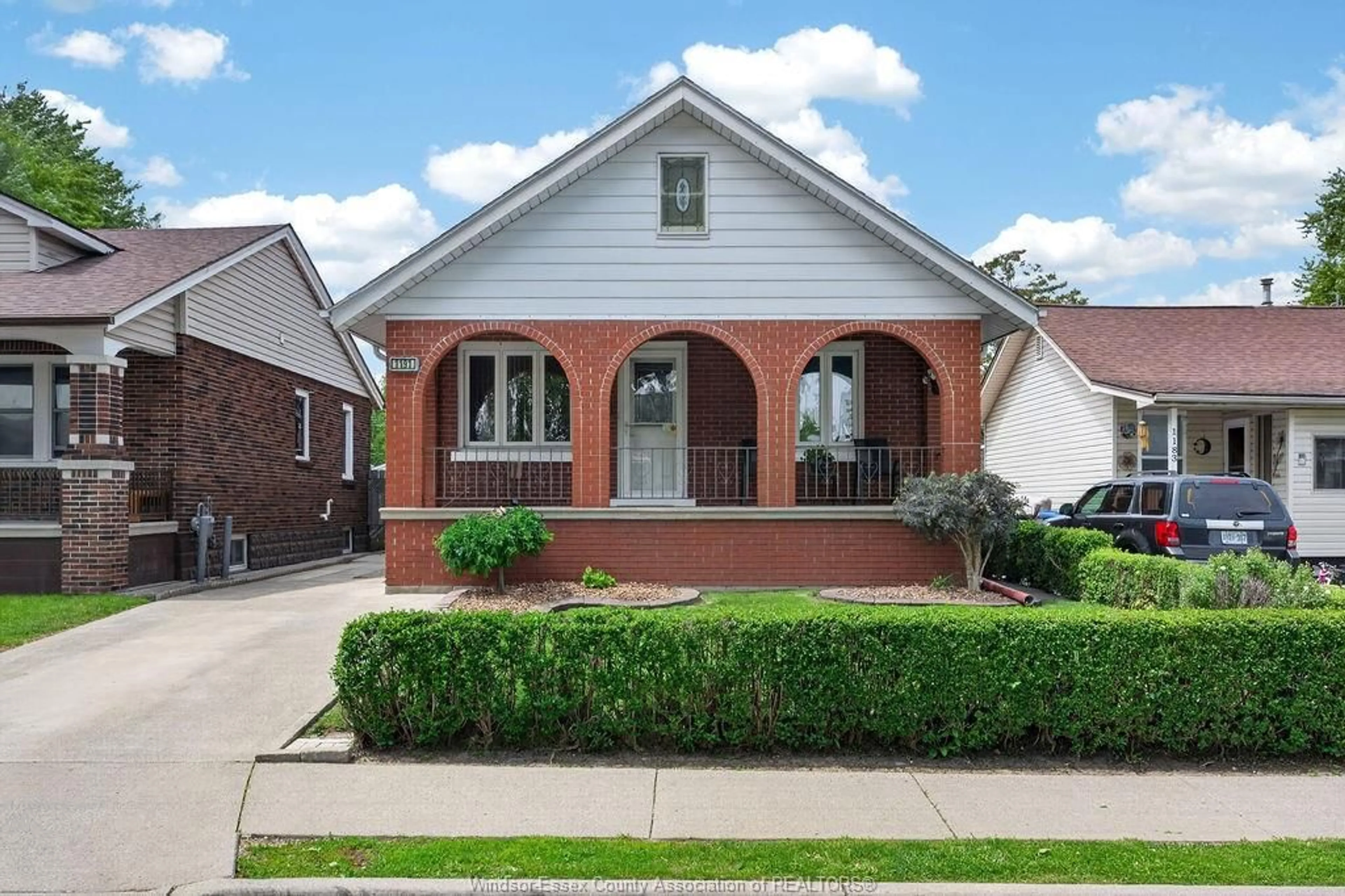 Home with brick exterior material, street for 1191 MCKAY Ave, Windsor Ontario N9B 2A8