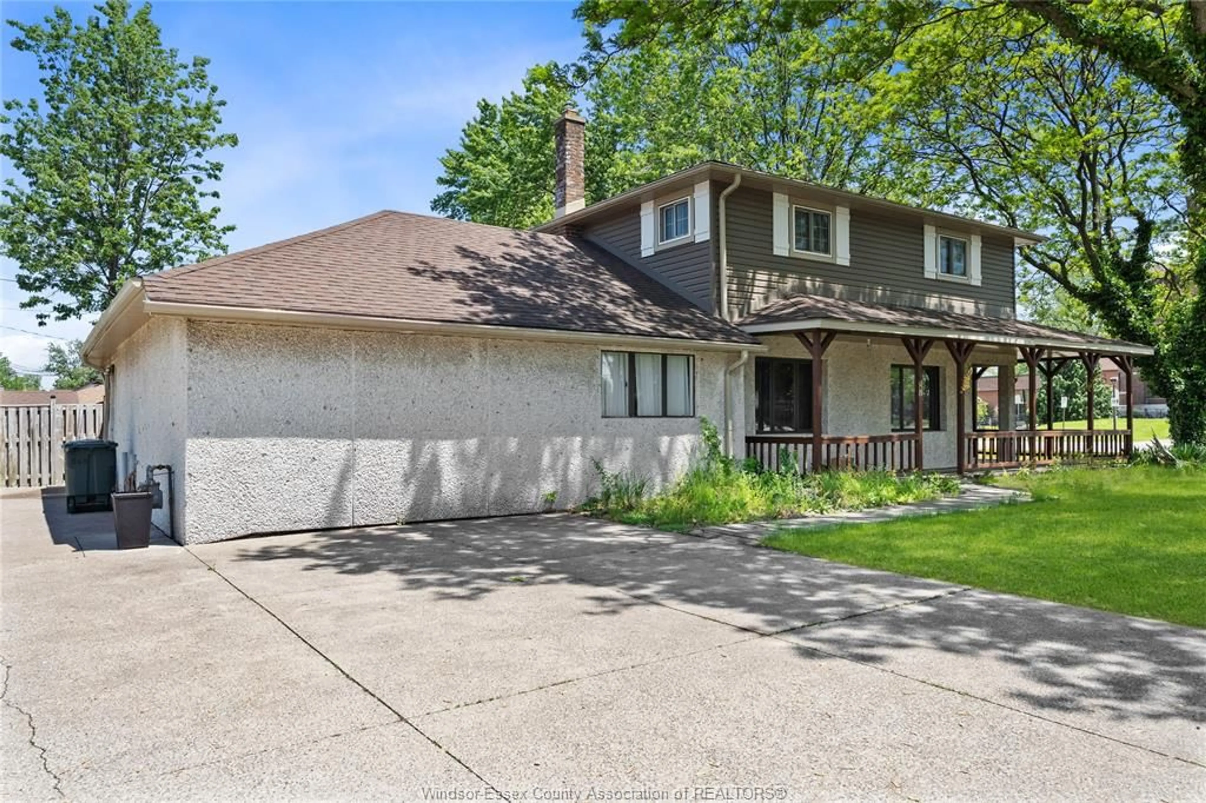 Unknown for 199 SACRED HEART Dr, LaSalle Ontario N9J 1S6