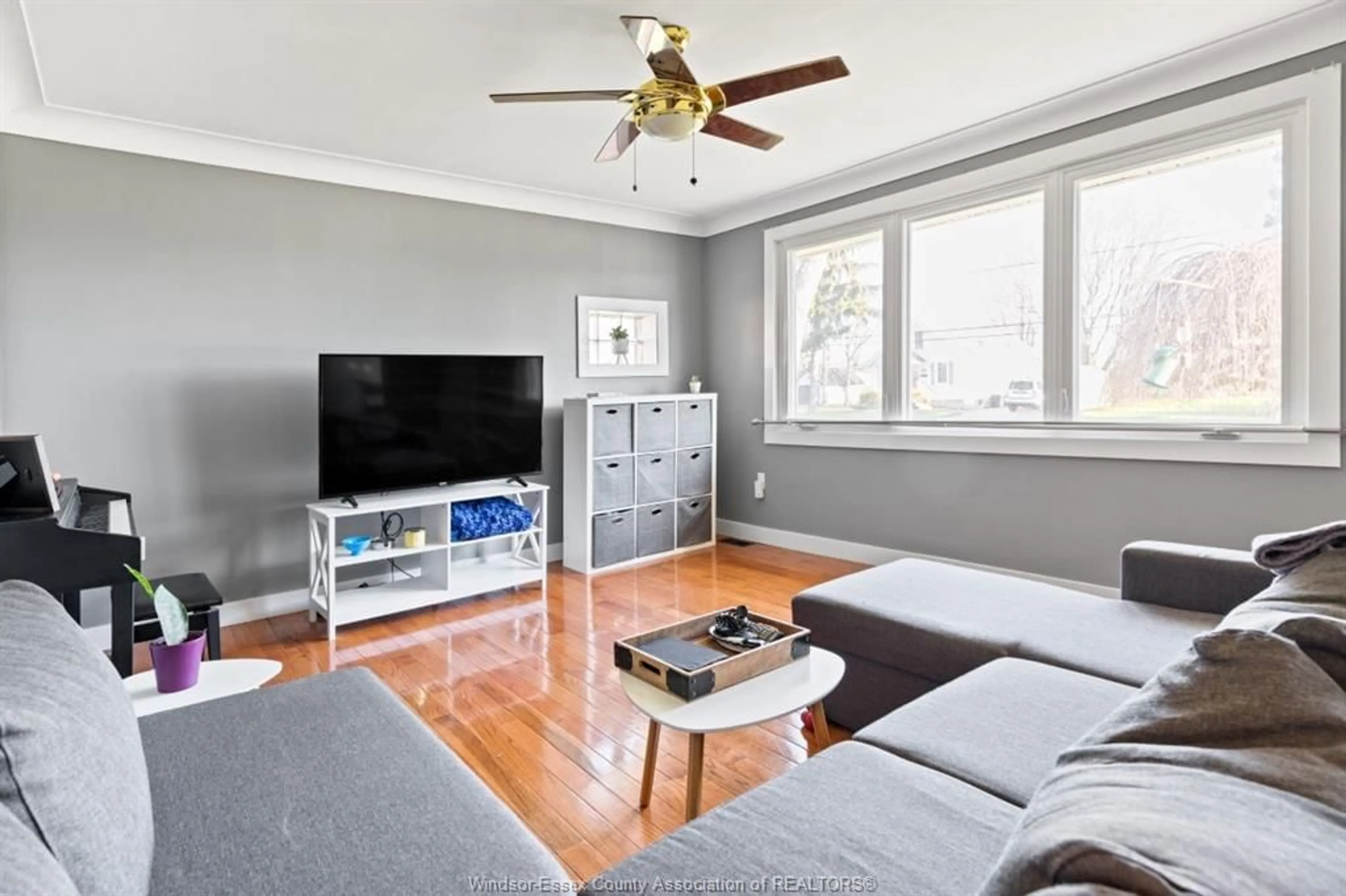Living room with furniture, unknown for 220 VICTORY, LaSalle Ontario N9J 1V6