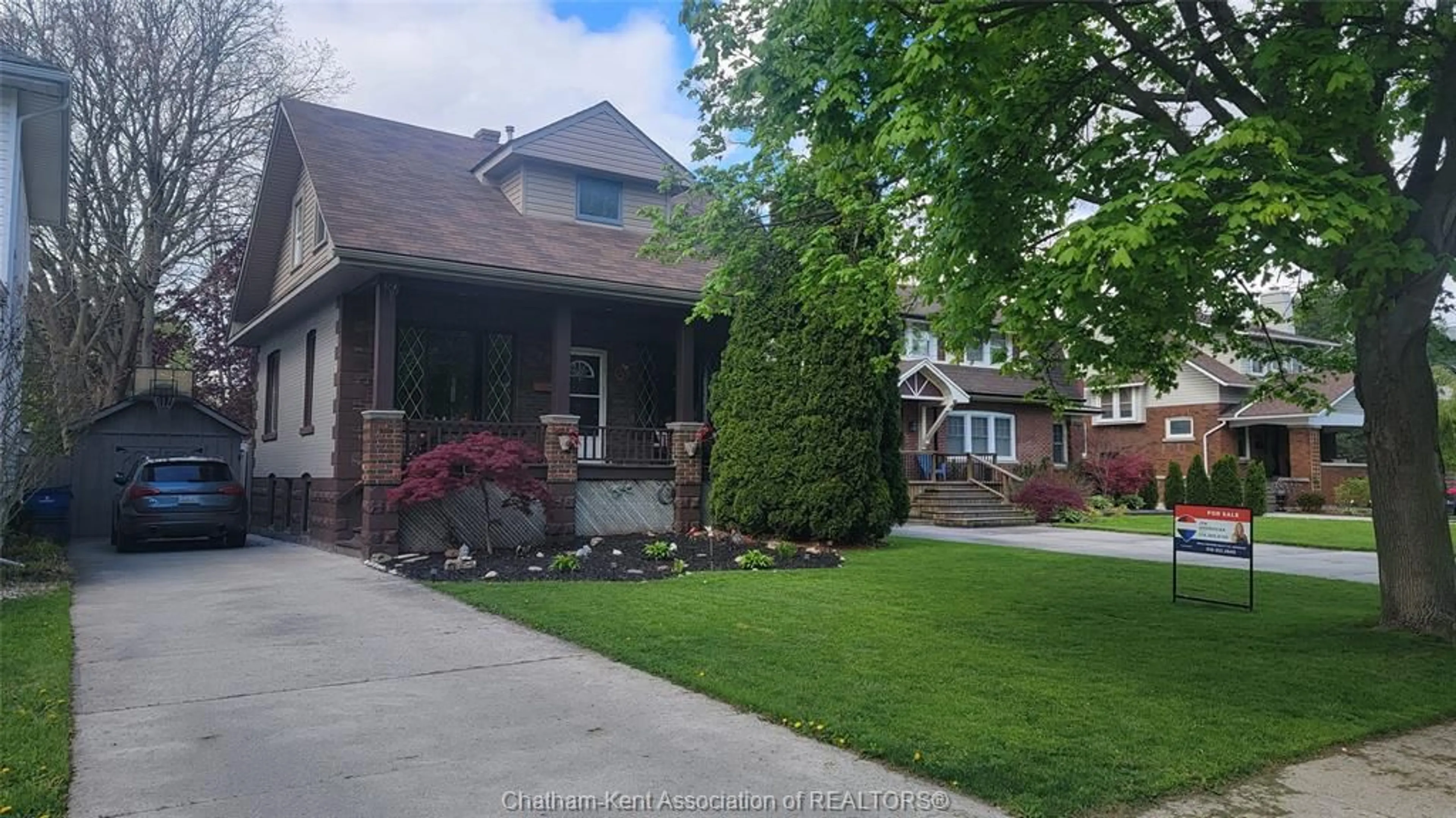Home with brick exterior material, street for 70 Inshes Ave, Chatham Ontario N7M 2Y7