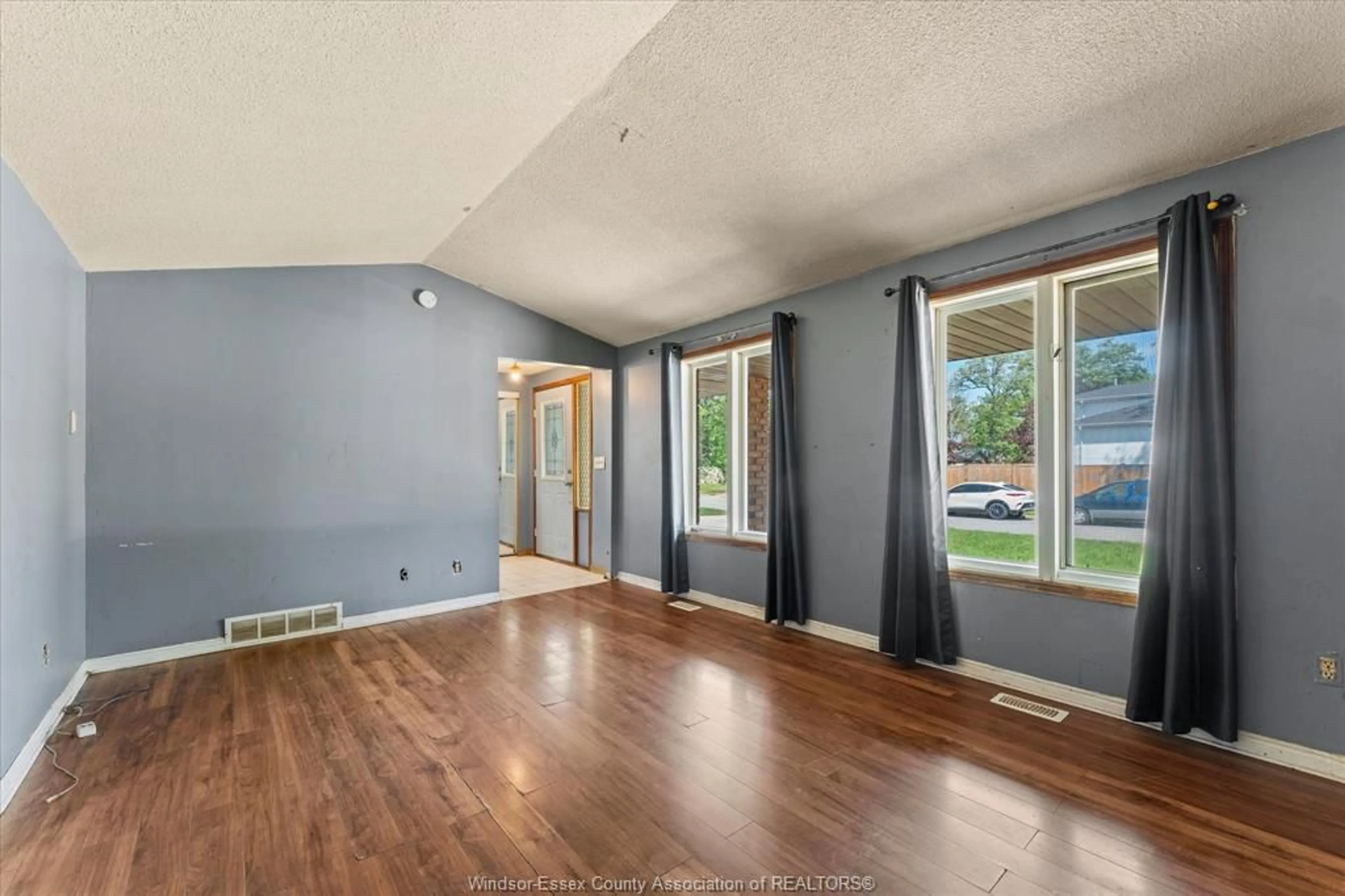 A pic of a room for 12249 PAPINEAU Crt, Tecumseh Ontario N8N 3B5