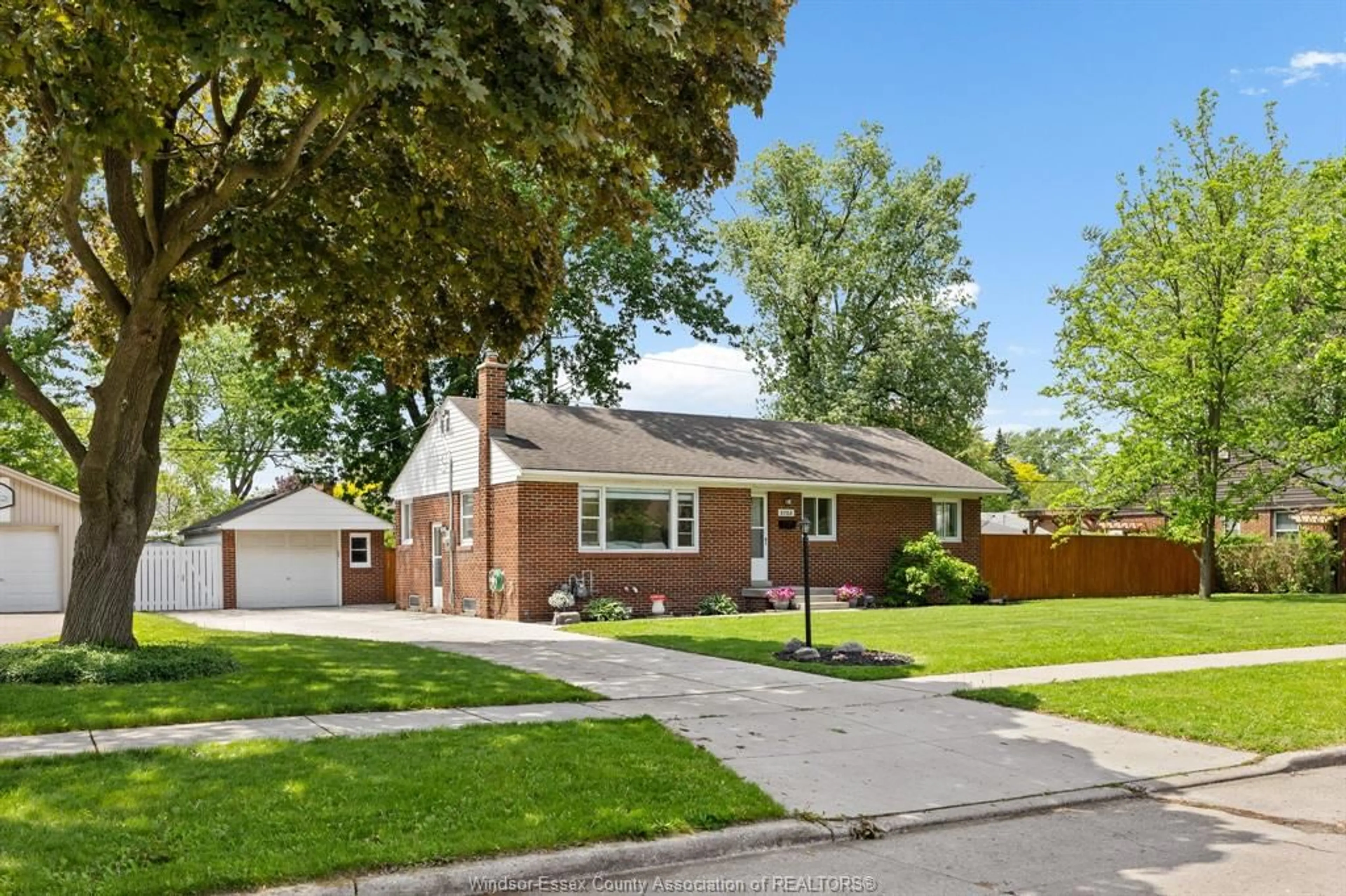 Home with brick exterior material, street for 2725 RANDOLPH Ave, Windsor Ontario N9E 3E1