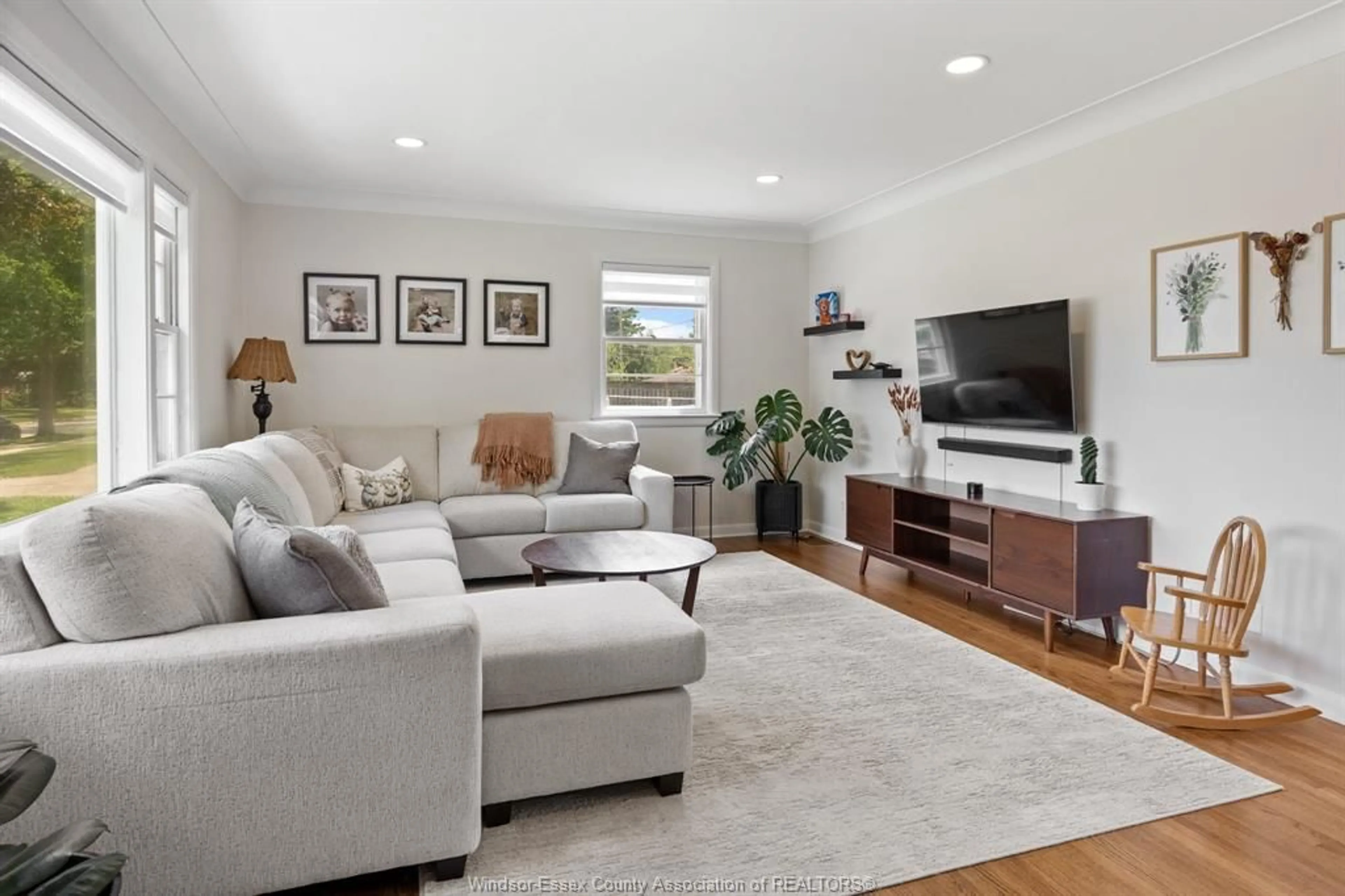 Living room with furniture, unknown for 2725 RANDOLPH Ave, Windsor Ontario N9E 3E1