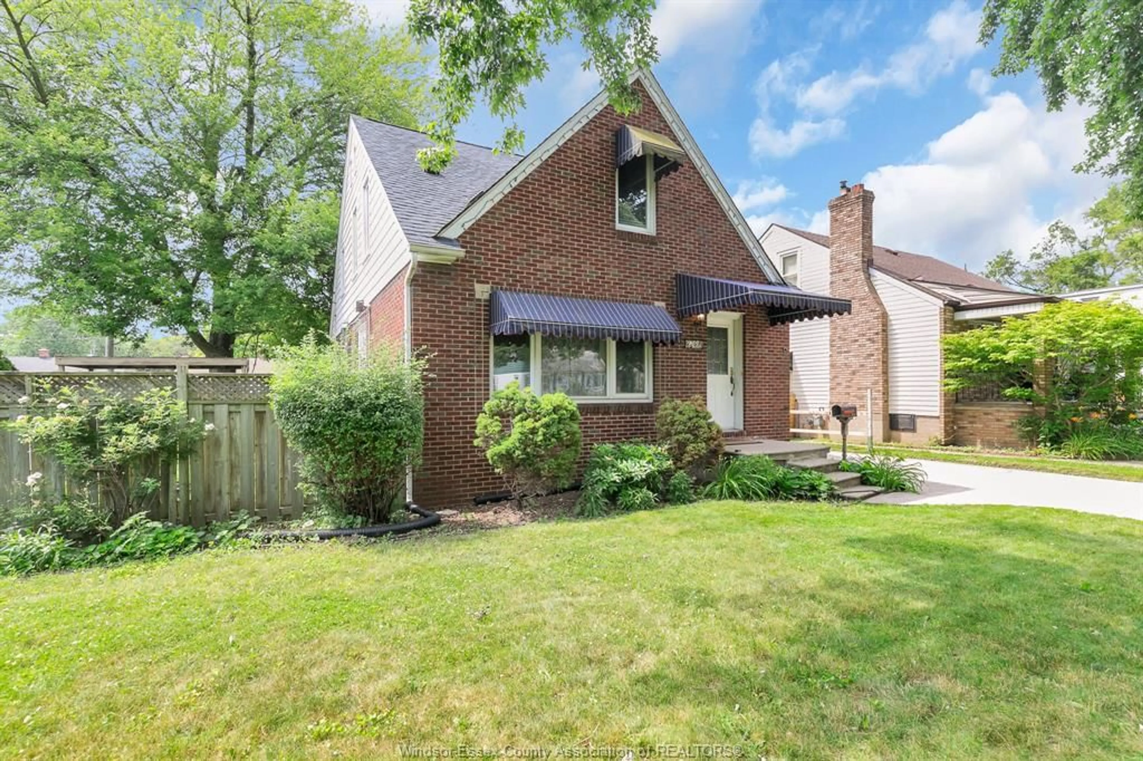 Home with brick exterior material, street for 3736 VAUGHAN, Windsor Ontario N9C 1Z5