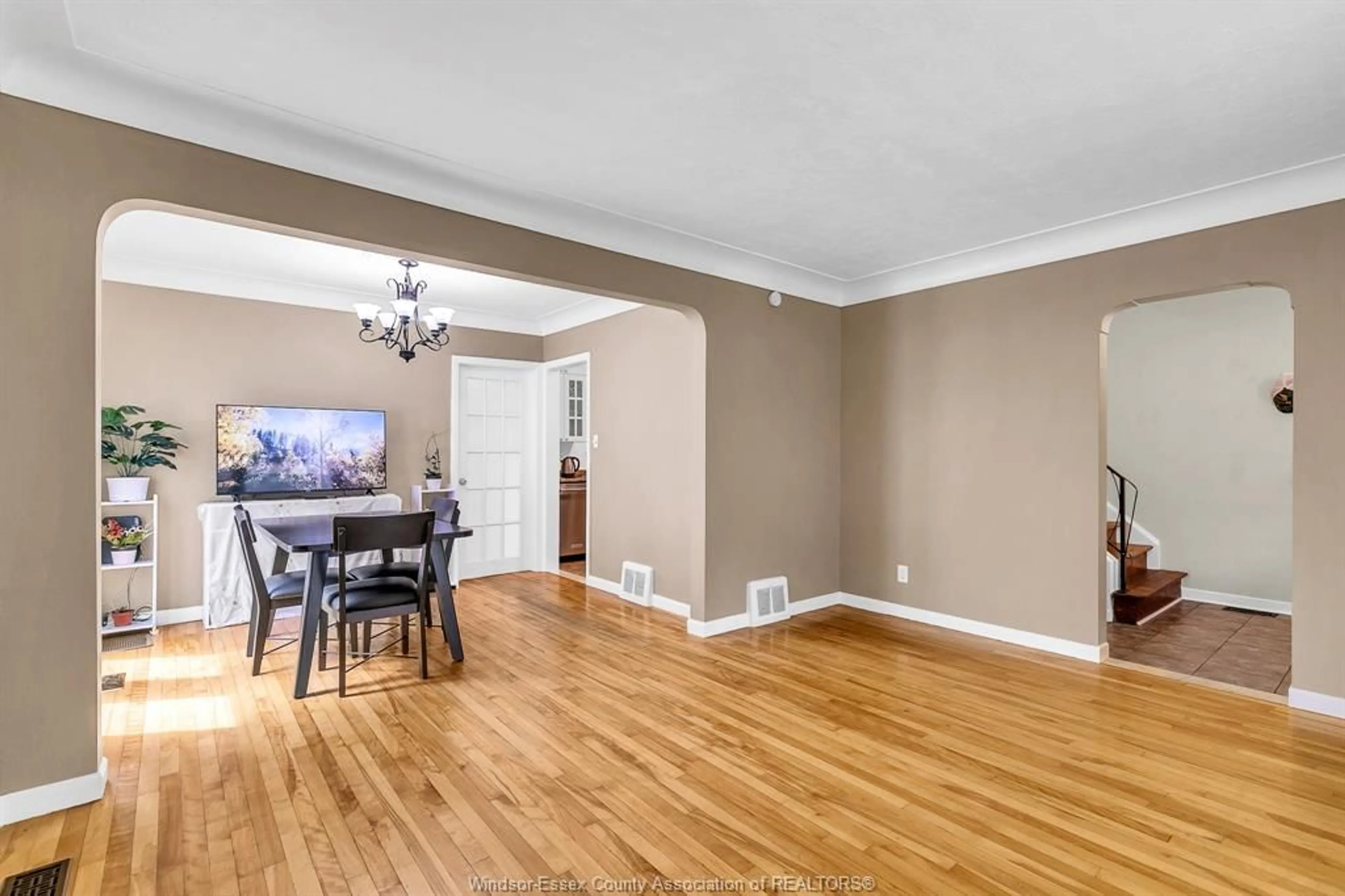 Unknown for 3736 VAUGHAN, Windsor Ontario N9C 1Z5