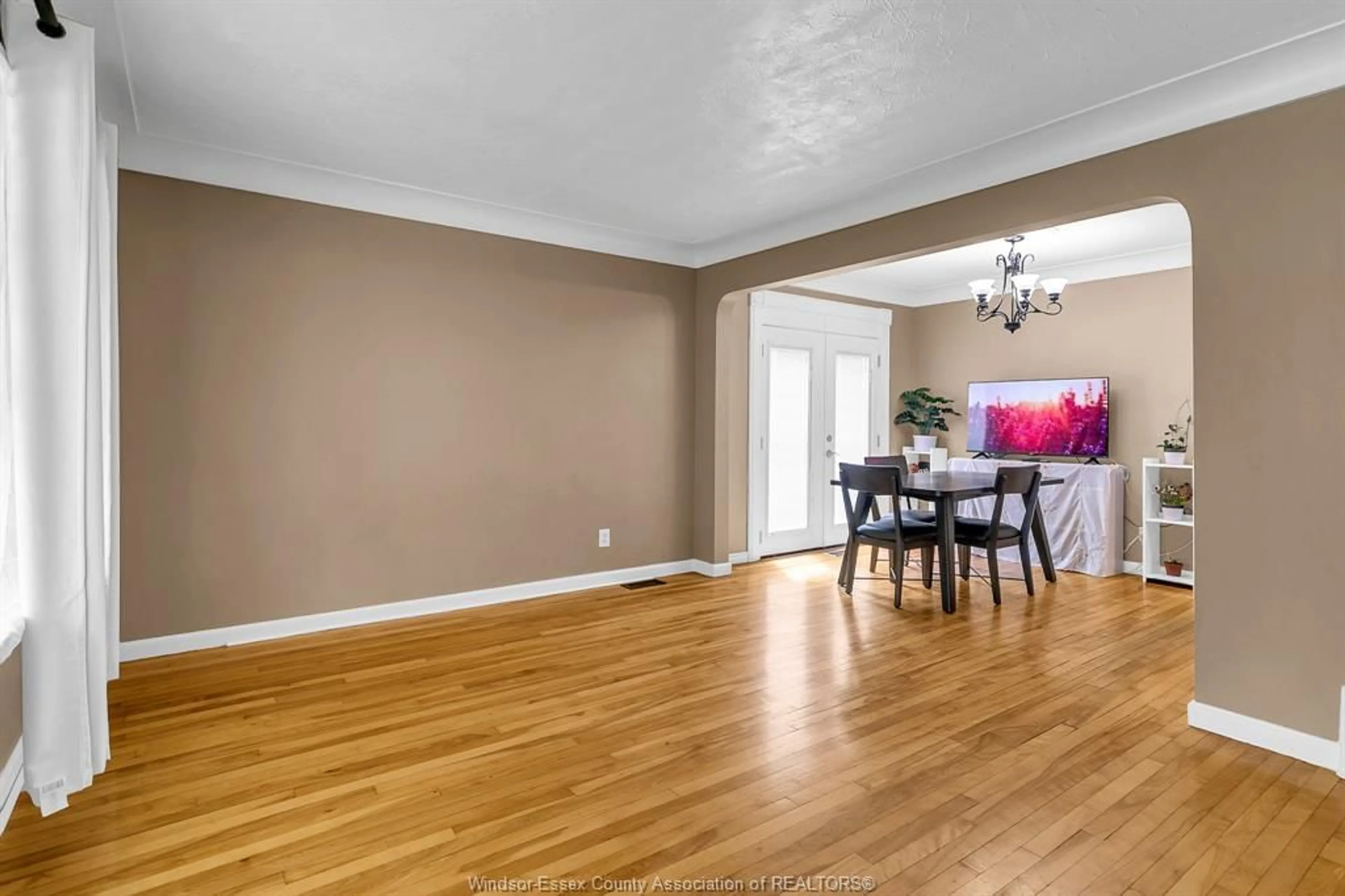 Unknown for 3736 VAUGHAN, Windsor Ontario N9C 1Z5
