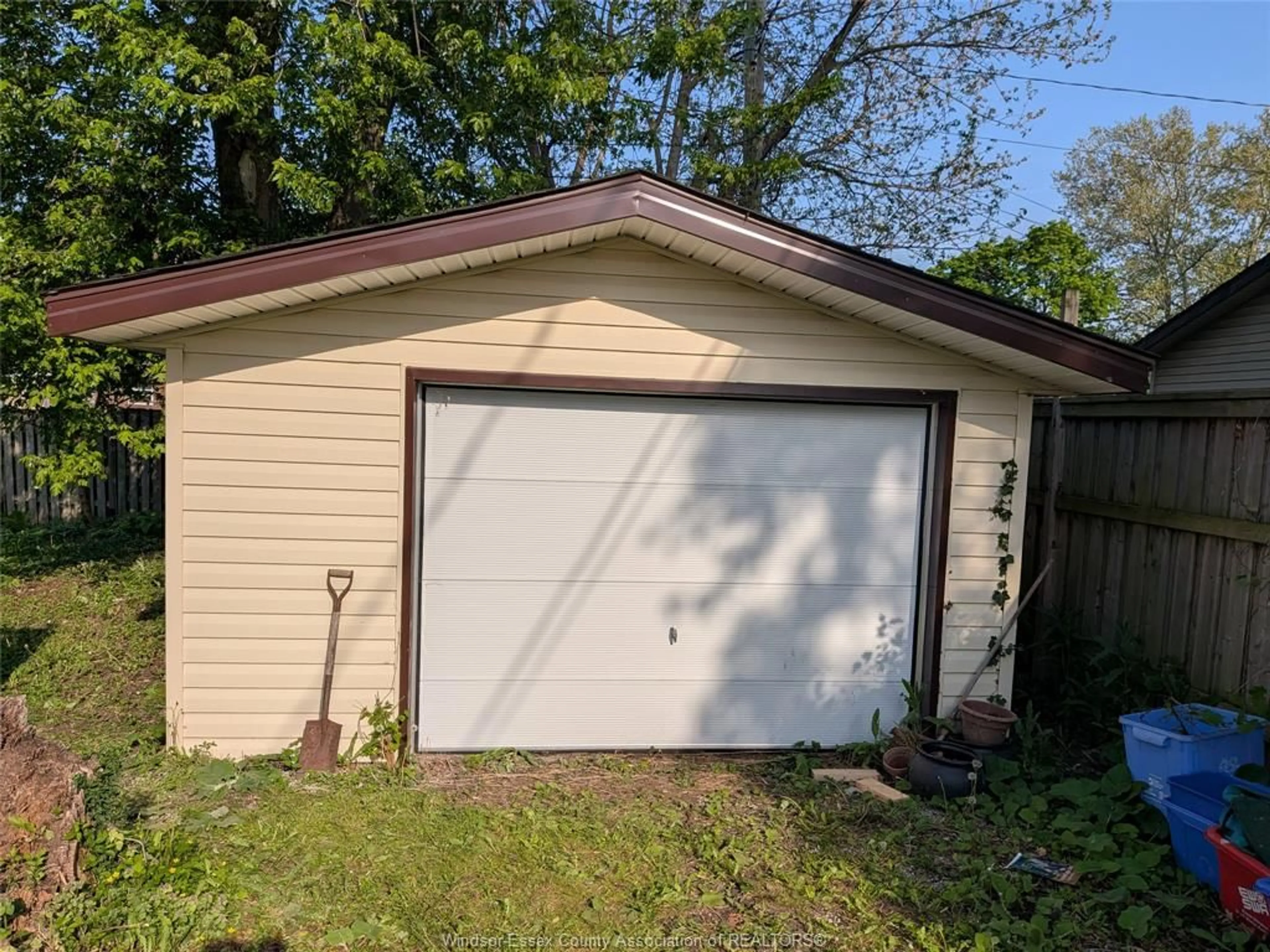 Shed for 3671 MULFORD Crt, Windsor Ontario N9C 1W8