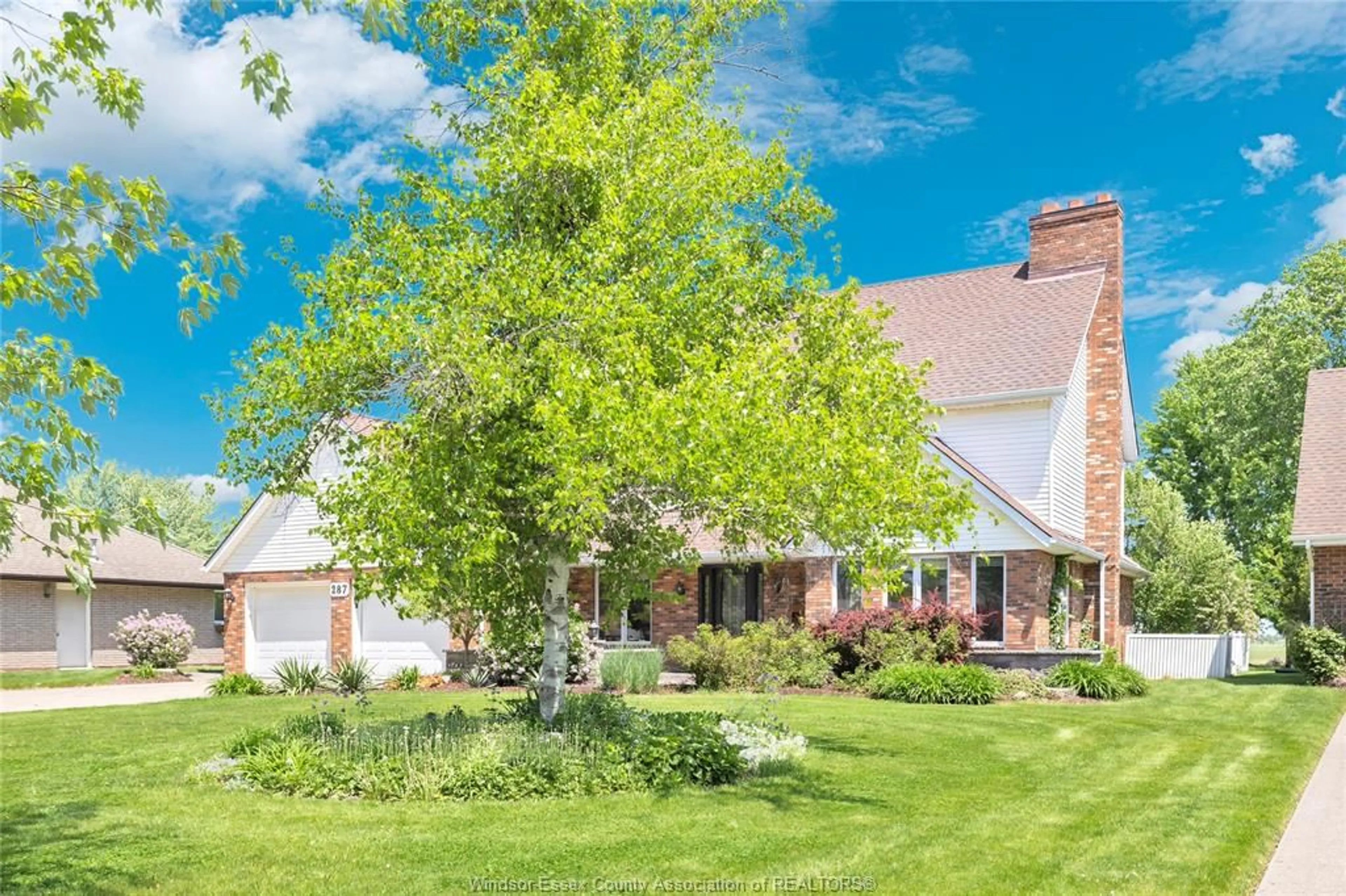 Home with brick exterior material, street for 287 IRWIN, Essex Ontario N8M 2T7