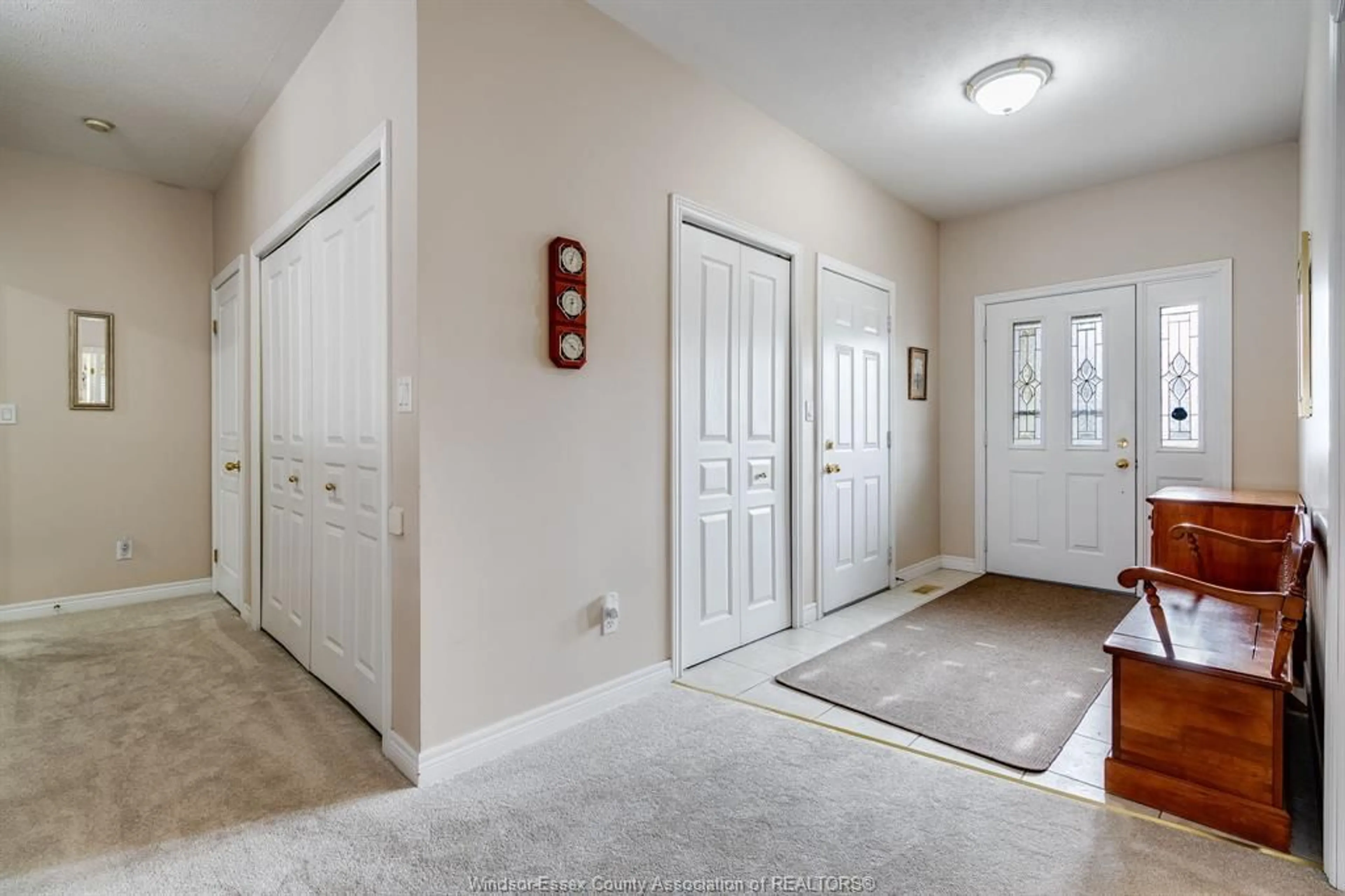 Indoor entryway for 653 McNaughton Ave, Chatham Ontario N7L 5P7
