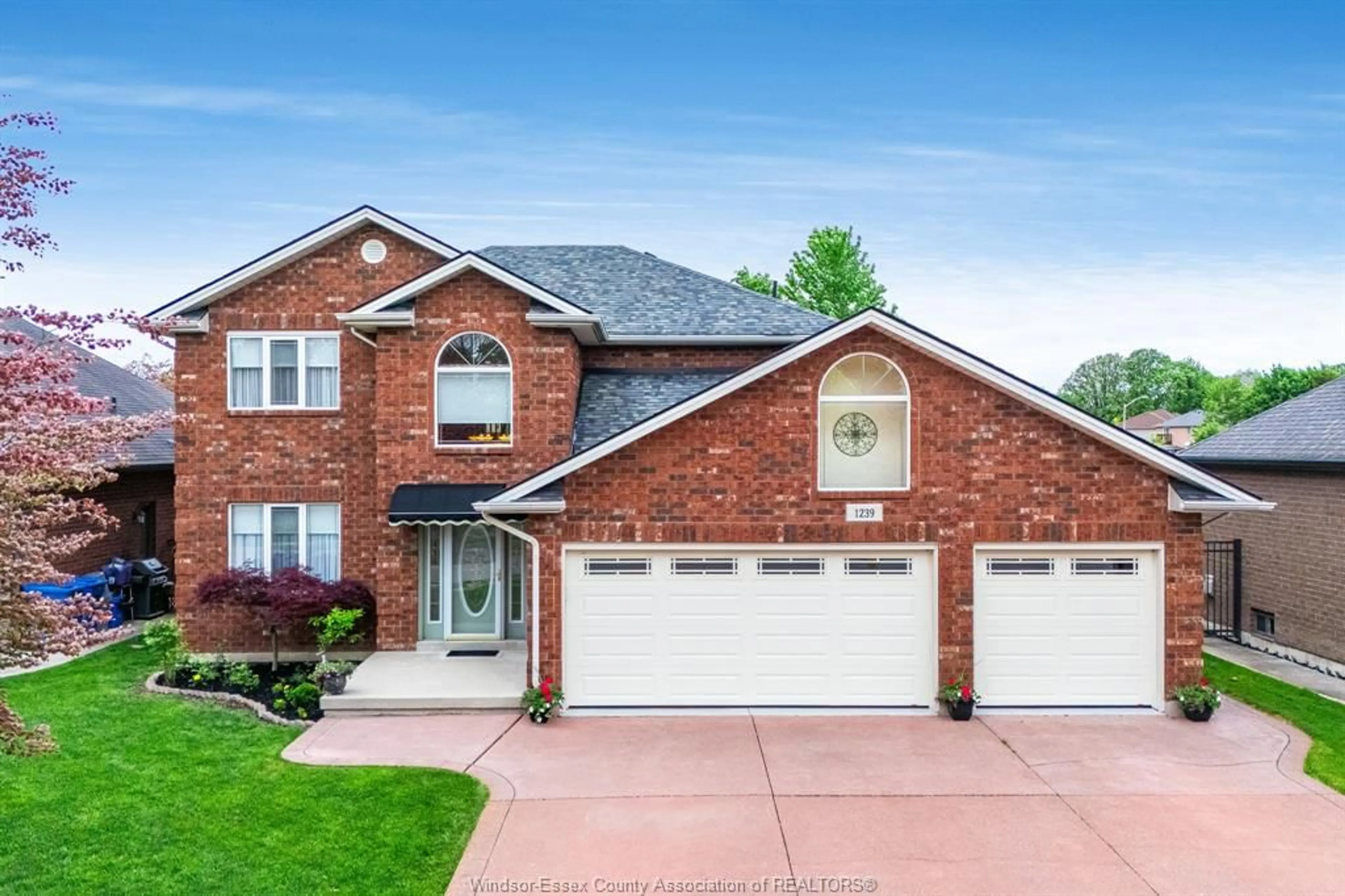 Home with brick exterior material, street for 1239 Radcliff, Windsor Ontario N8P 1P2