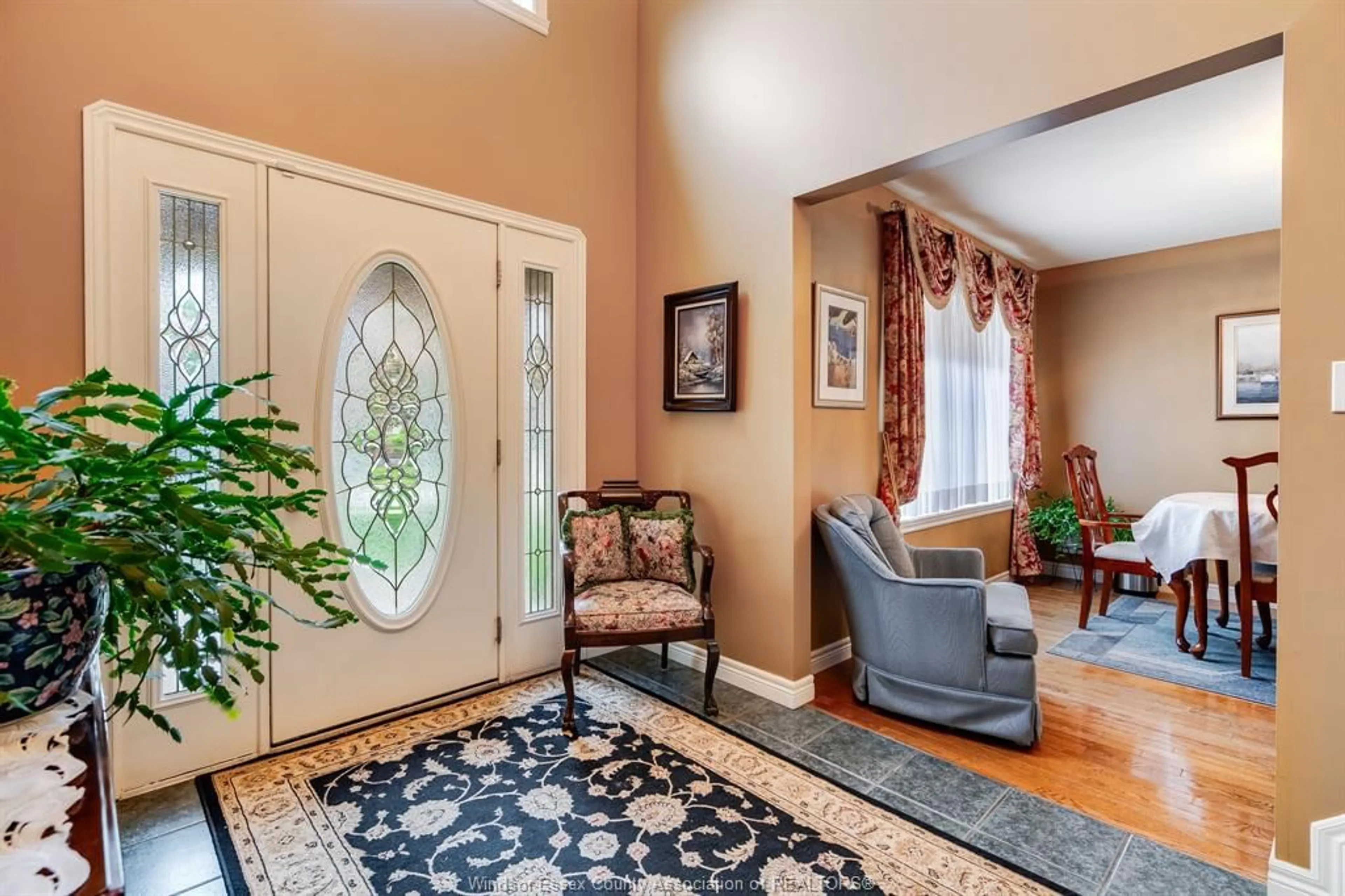 Indoor entryway for 1239 Radcliff, Windsor Ontario N8P 1P2