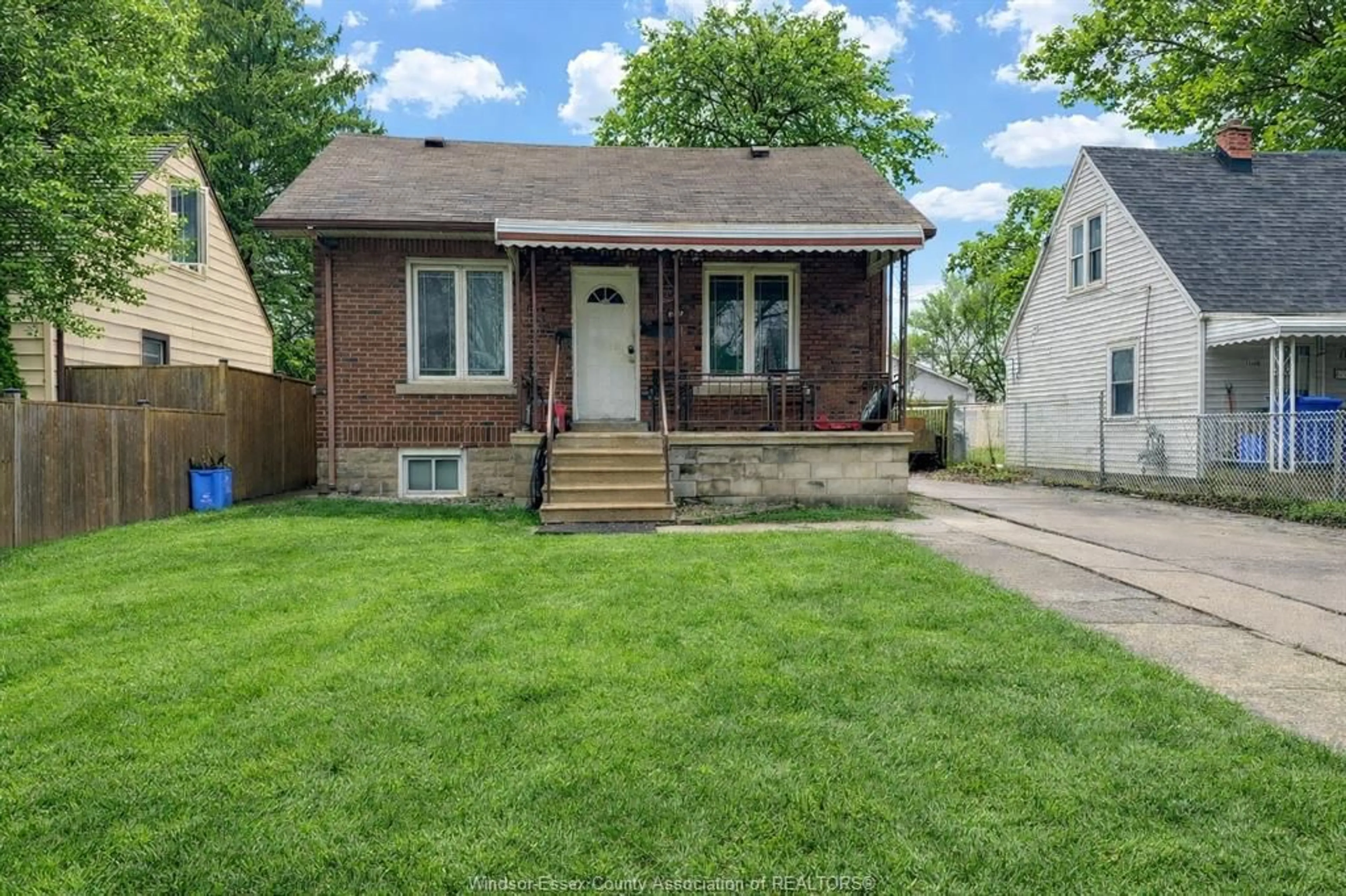 Unknown for 1090 WIGLE, Windsor Ontario N9C 3M8