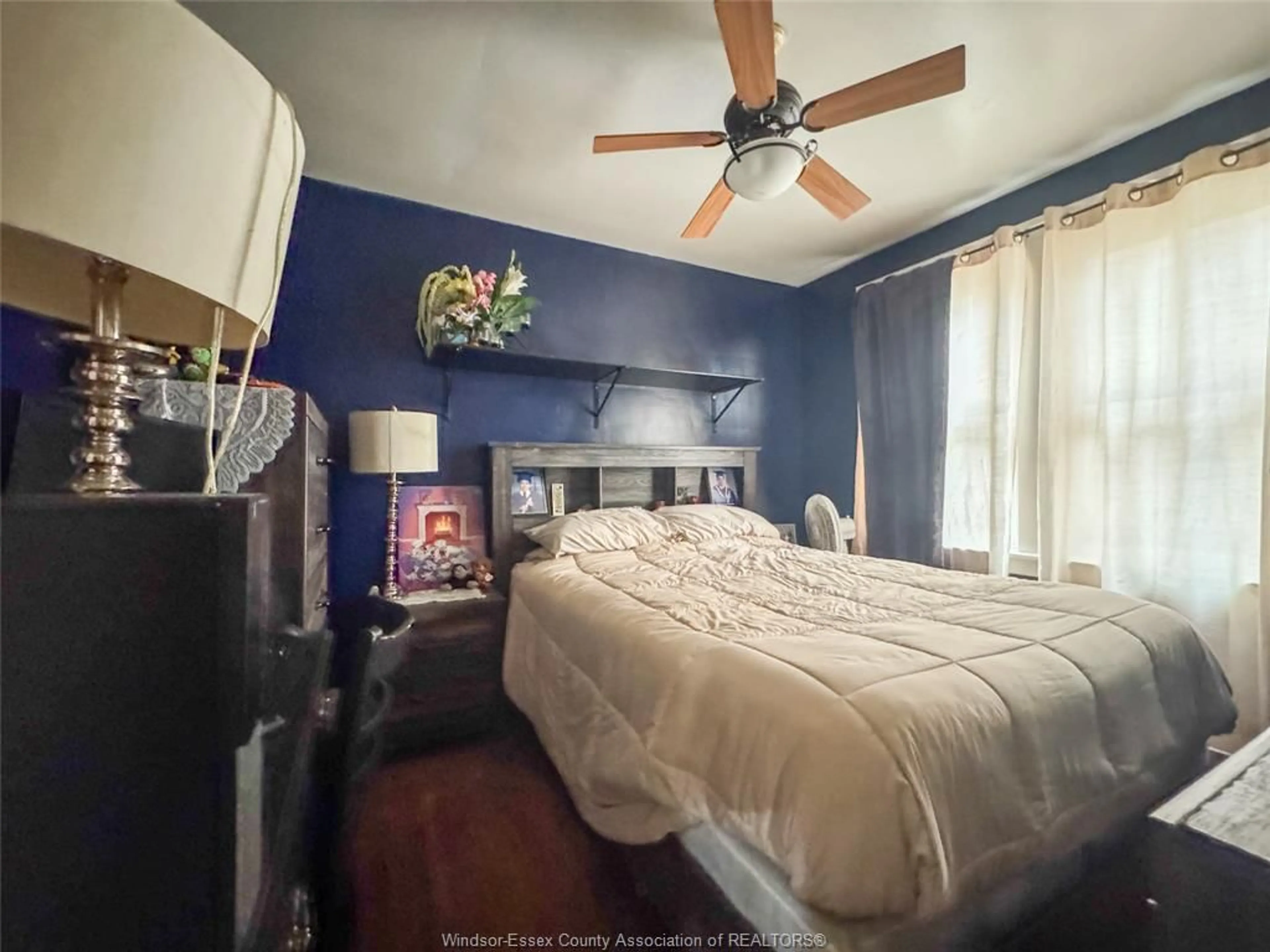A pic of a room for 1090 WIGLE, Windsor Ontario N9C 3M8