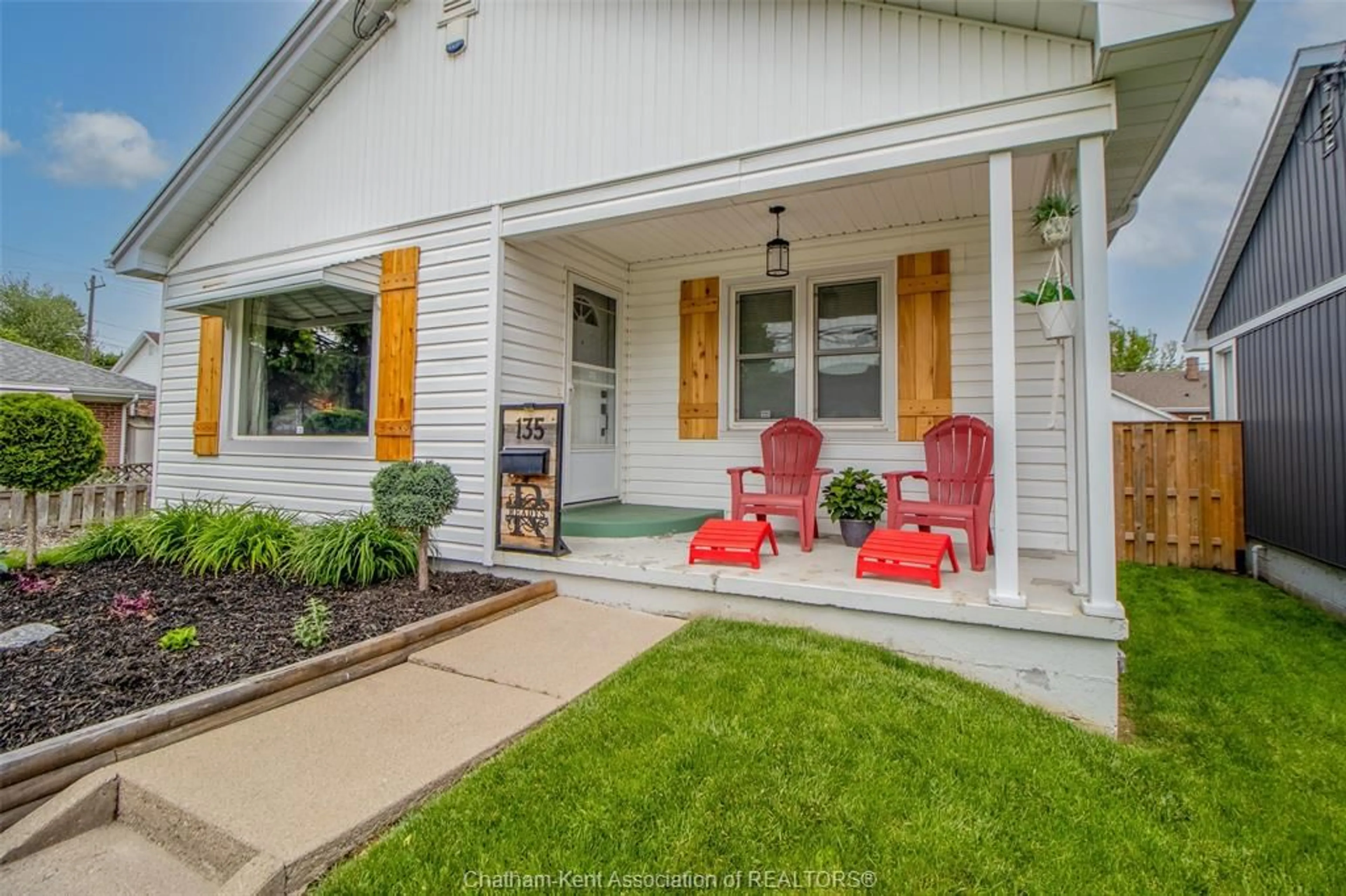 Unknown for 135 Alexandra Ave, Chatham Ontario N7M 1Y4