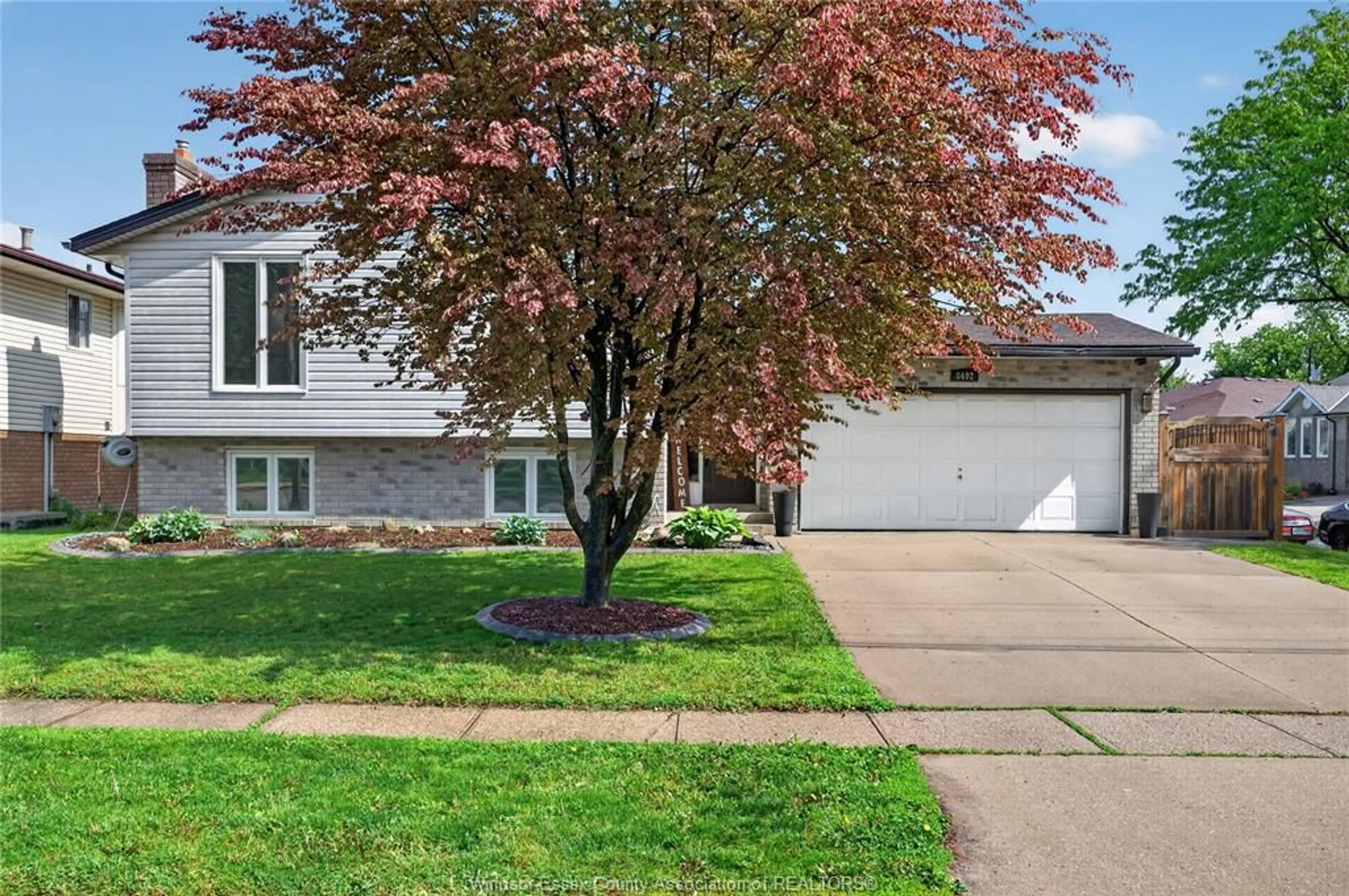Unknown for 8492 Jerome, Windsor Ontario N8S 4S1