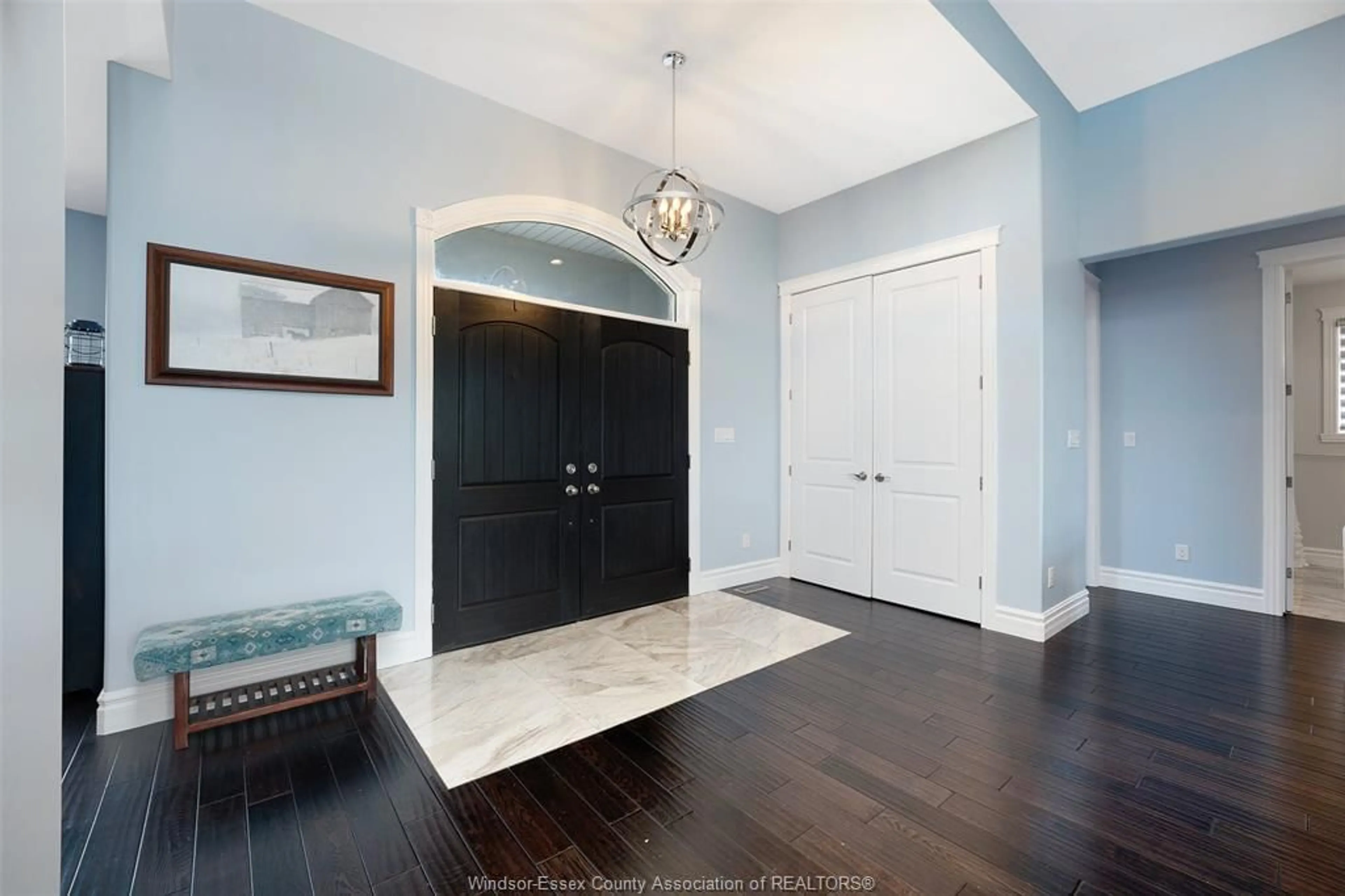 Indoor entryway for 4050 ST. FRANCIS CRES., LaSalle Ontario N9H 0A9